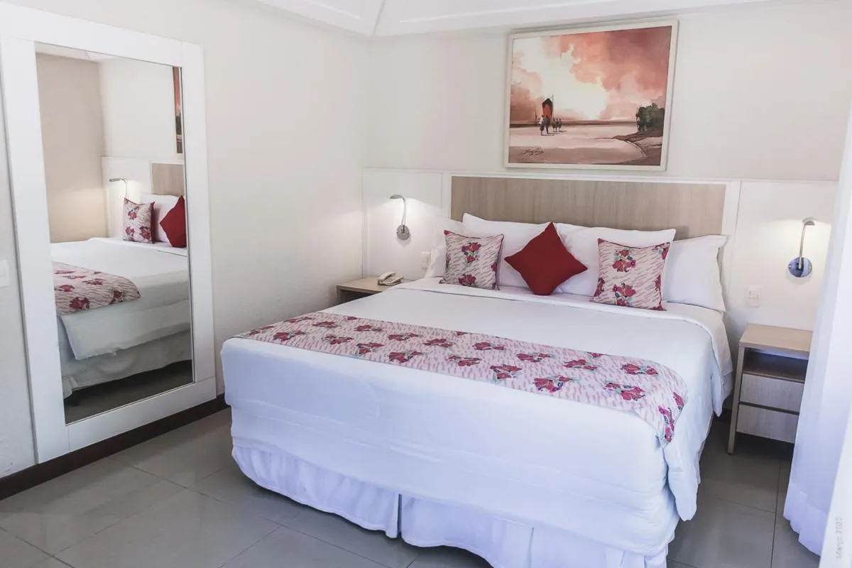 Photo of the whole room, Bed in Hotel Ferradura Resort