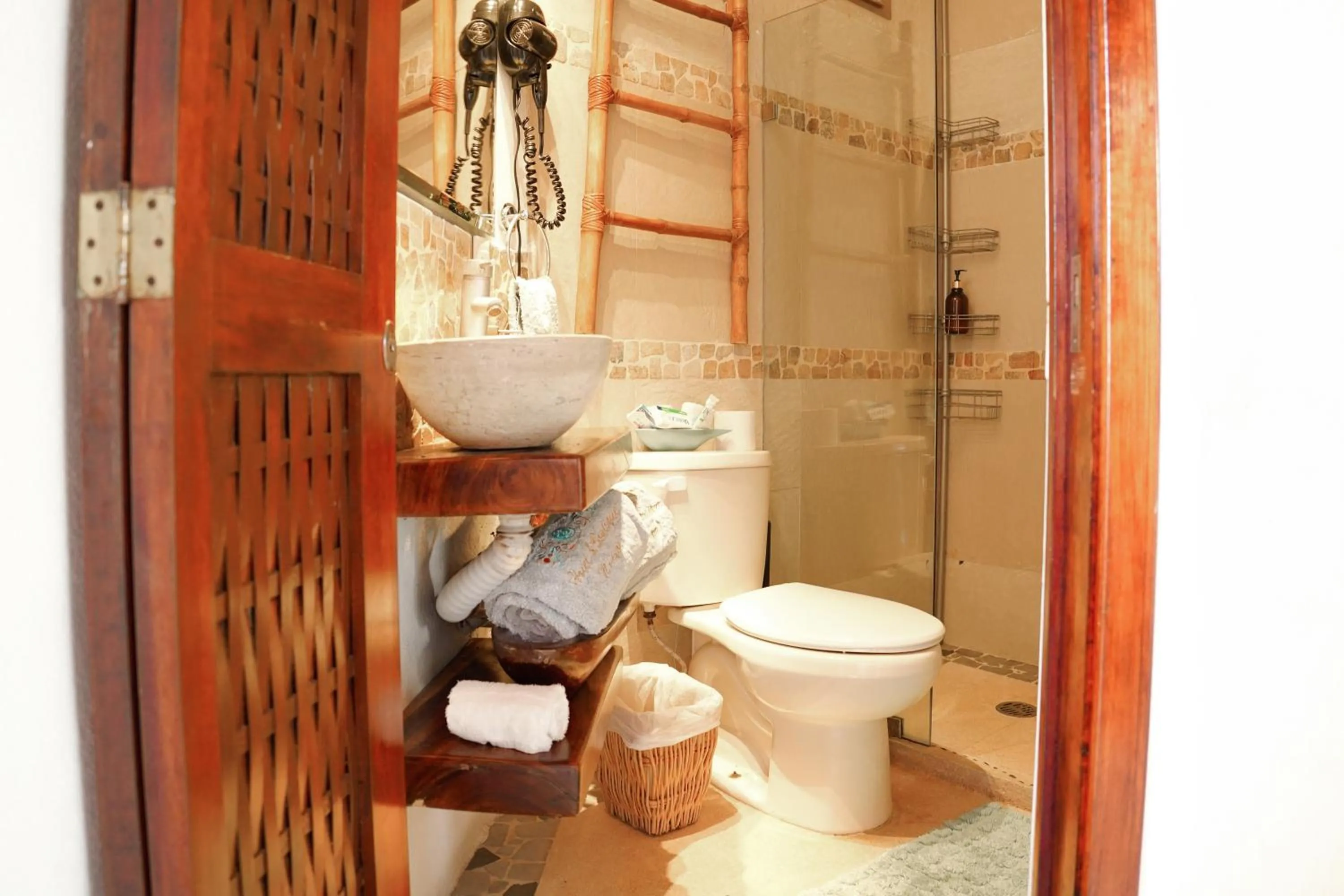 Toilet in Monyoli Hotel & Boutique
