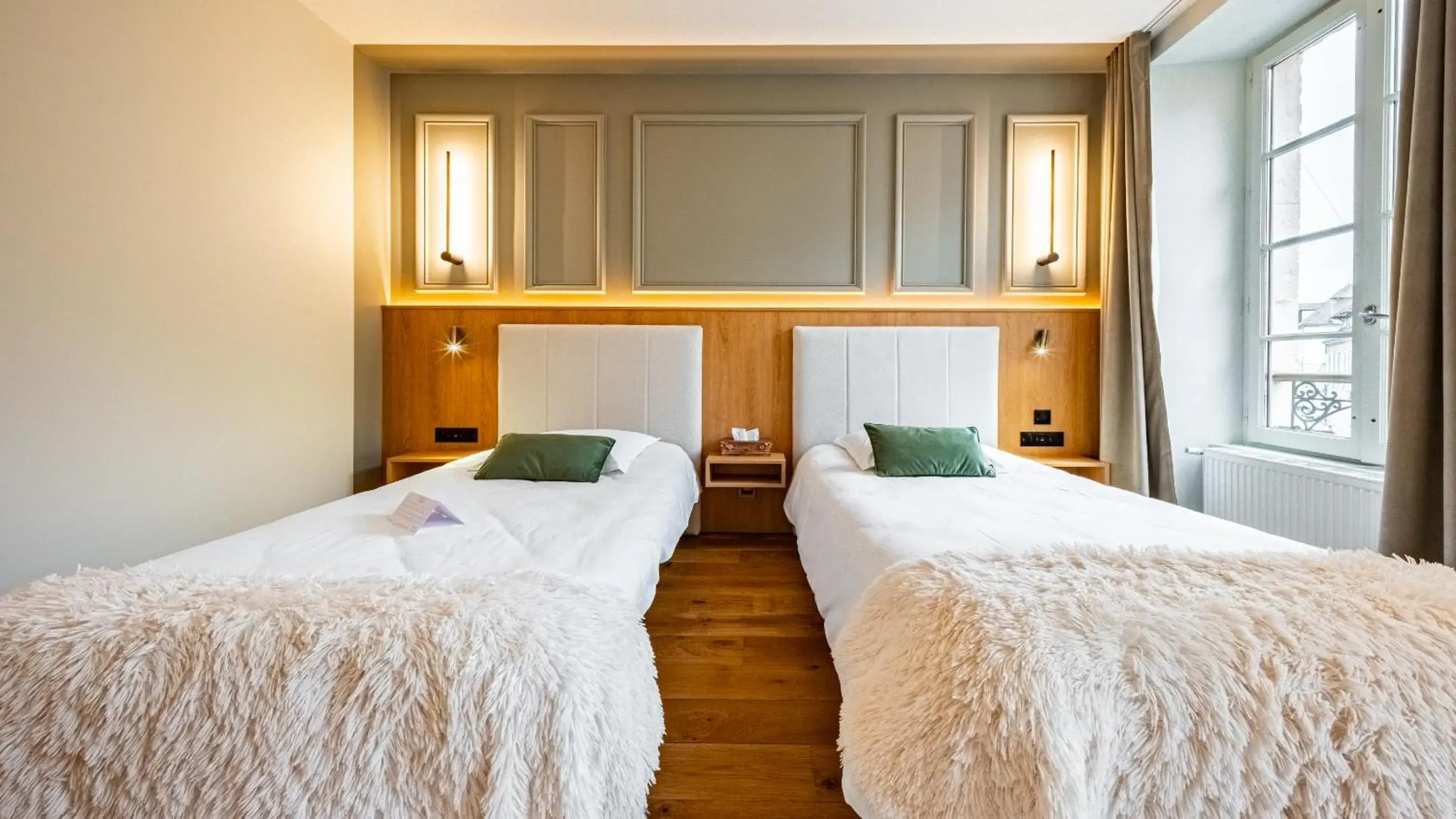 Twin Room in Hotel Relais De La Cote D'or Twin Room in Hotel Relais De La Cote D'or