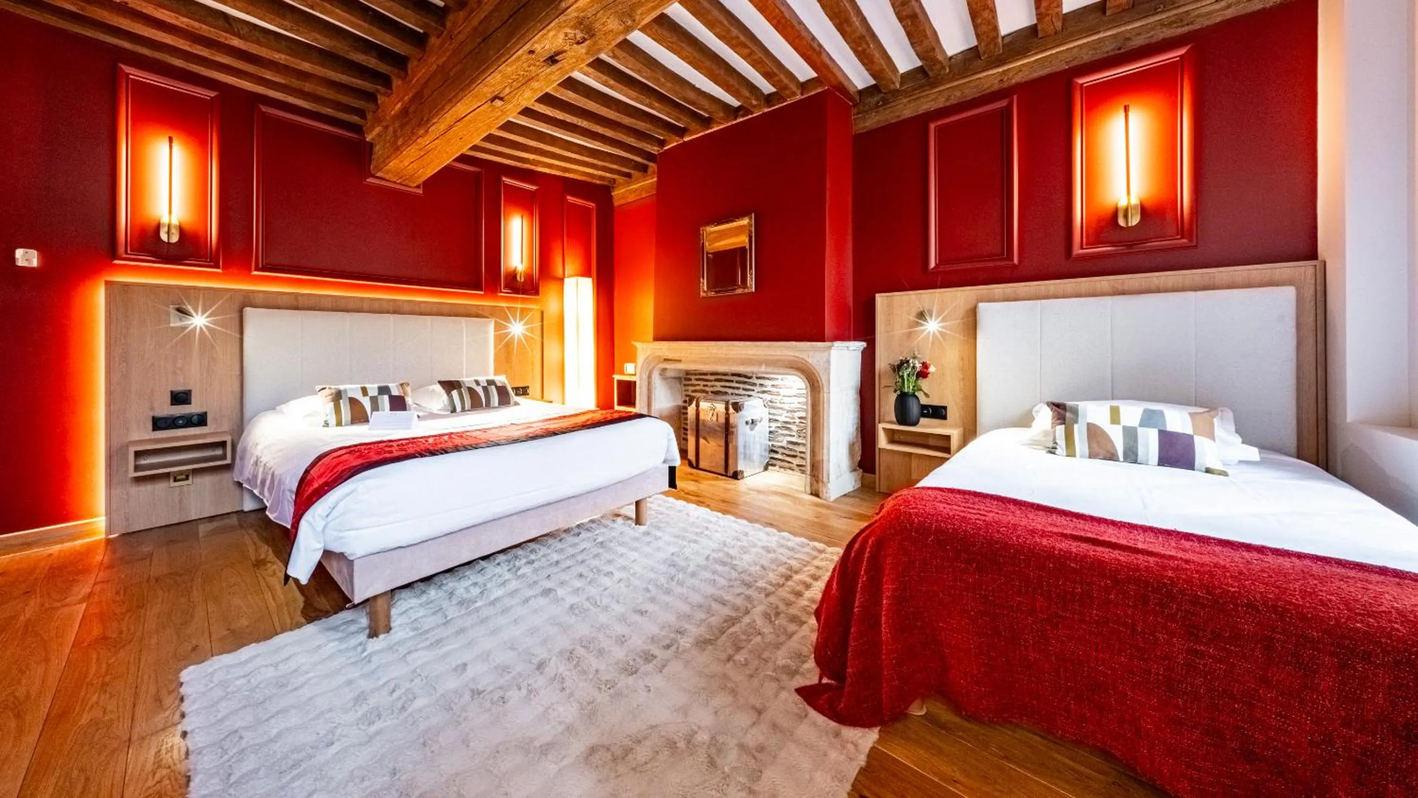 Bed in Hotel Relais De La Cote D'or