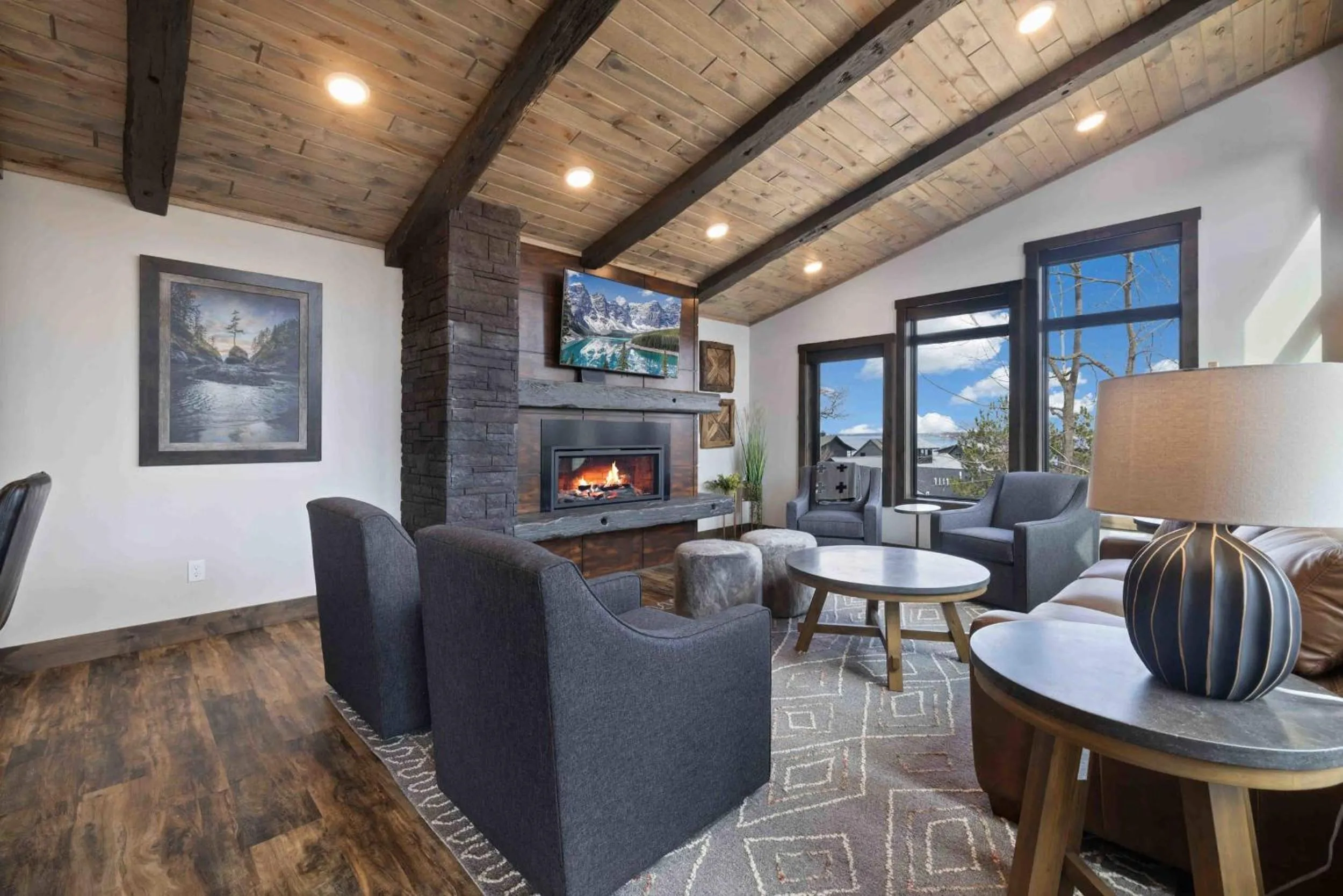 Living room in Quarterdeck Resort