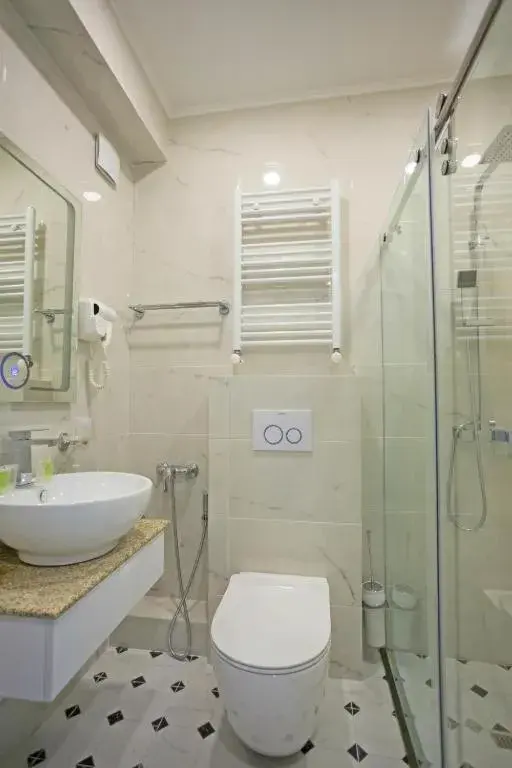 Standard Double or Twin Room in Hotel Genio Standard Double or Twin Room in Hotel Genio