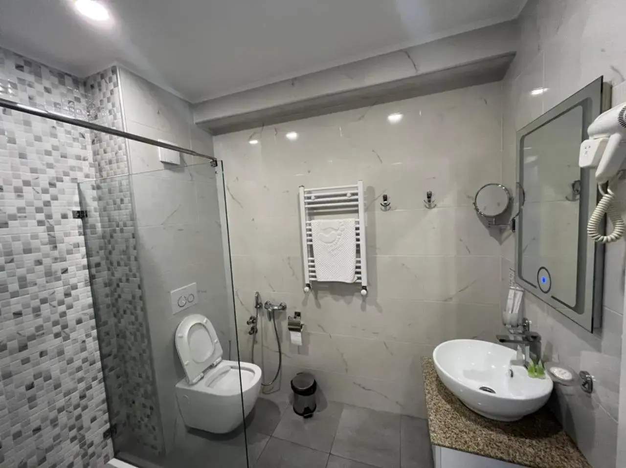 Standard Double or Twin Room in Hotel Genio Standard Double or Twin Room in Hotel Genio