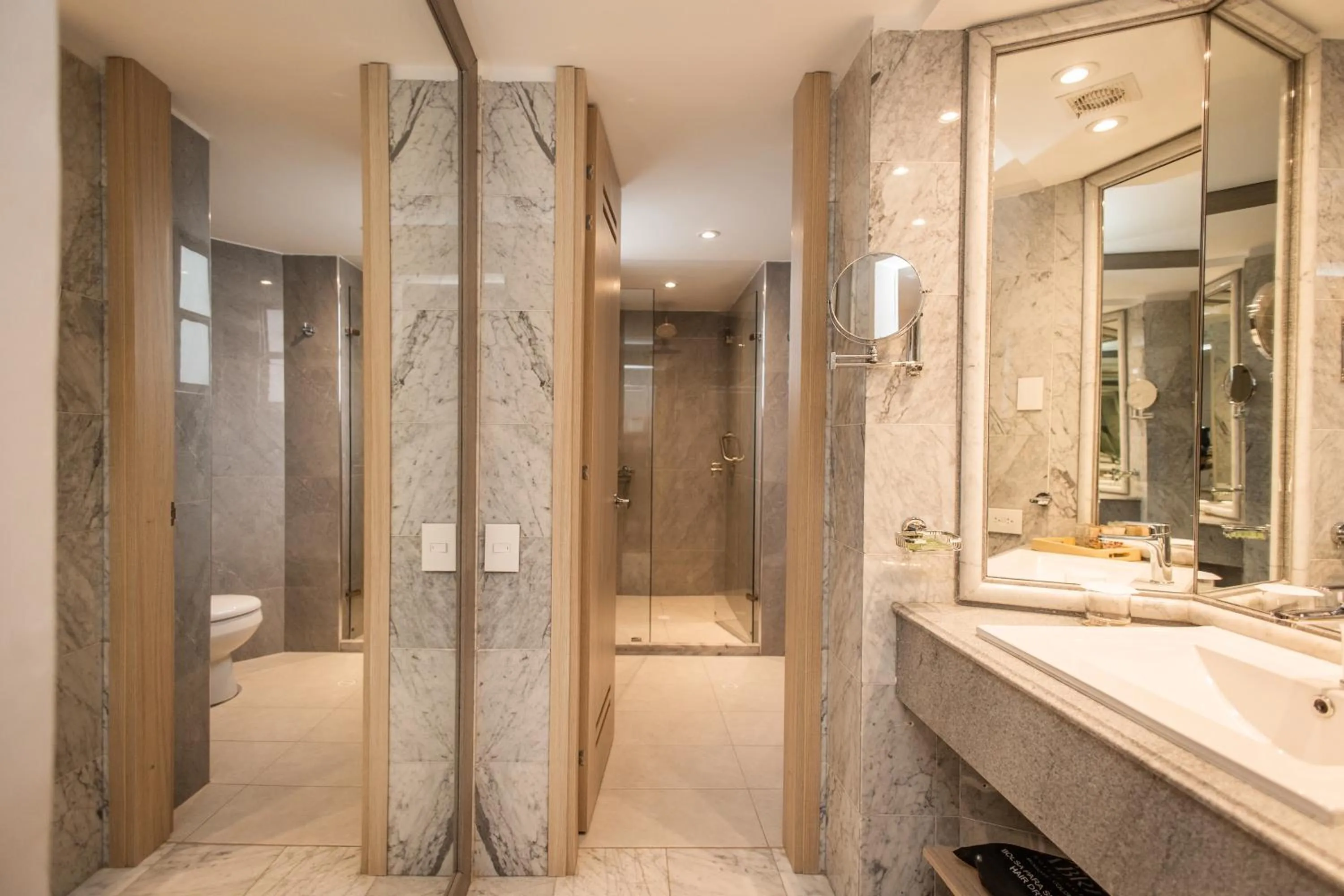 Bathroom in Hotel Portón de la Cabrera