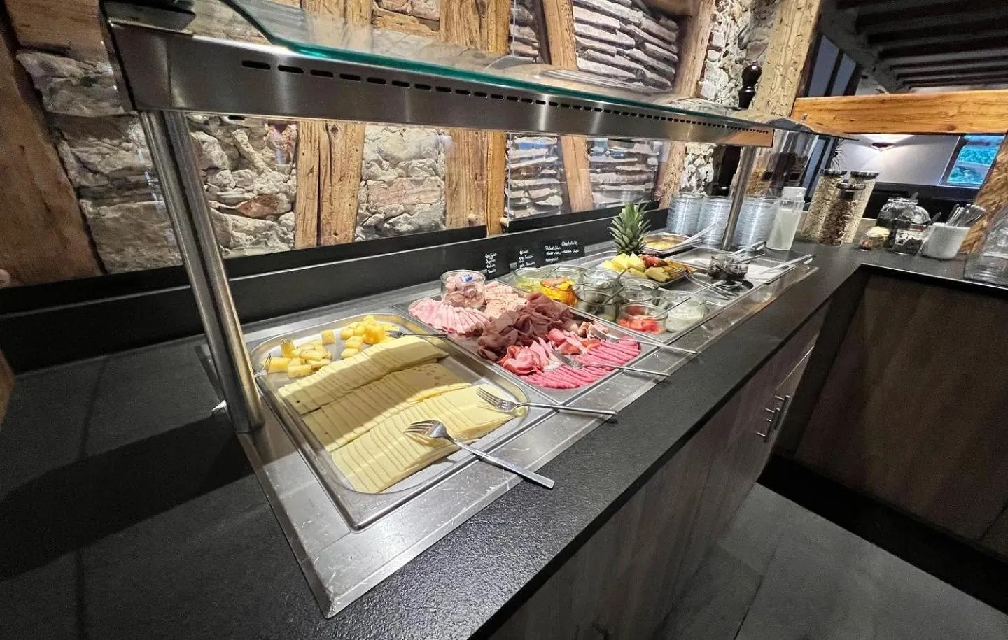 Breakfast in Hotel & Restaurant Adler Ittendorf - 24h Self-CheckIn