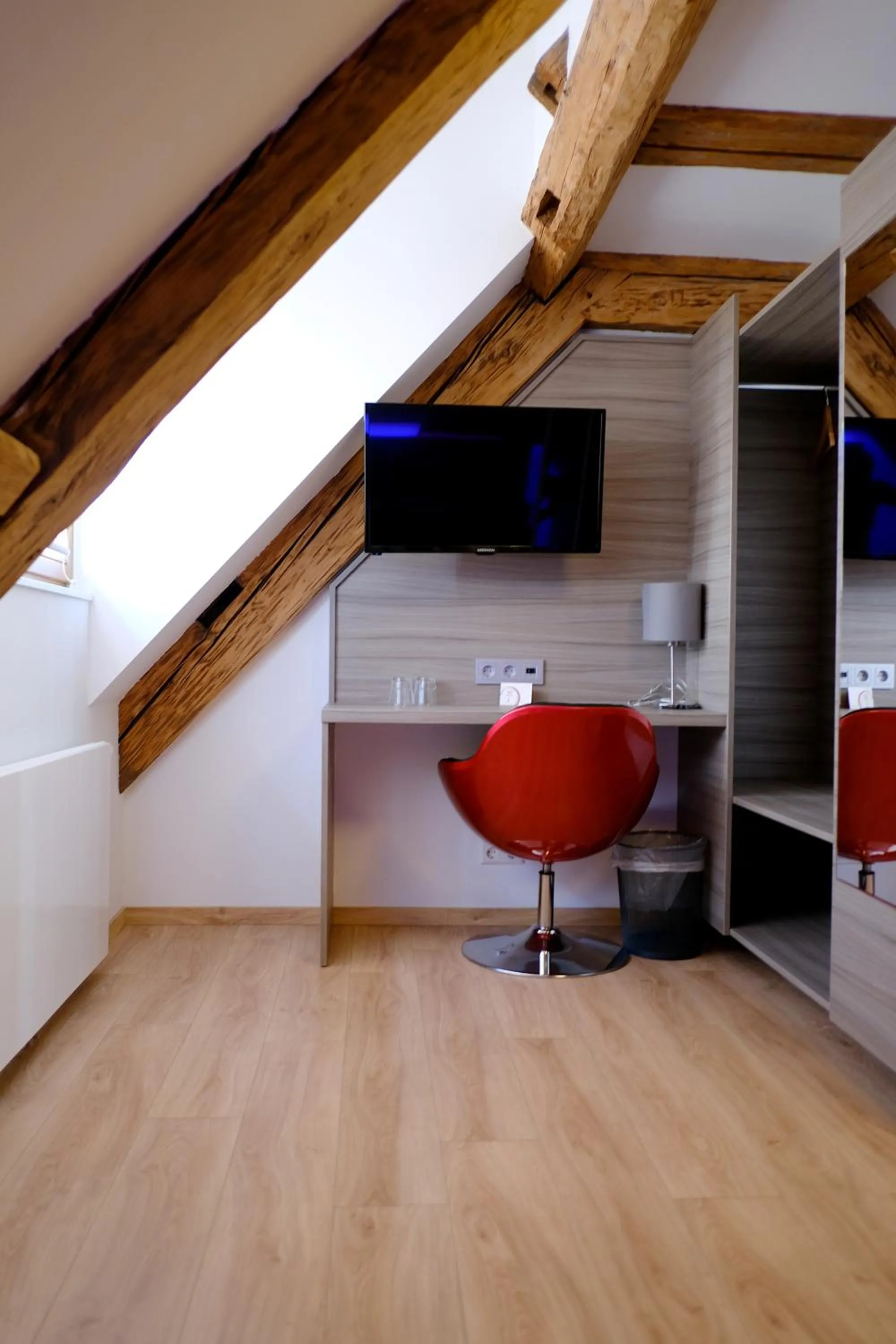 TV and multimedia in Hotel & Restaurant Adler Ittendorf - 24h Self-CheckIn