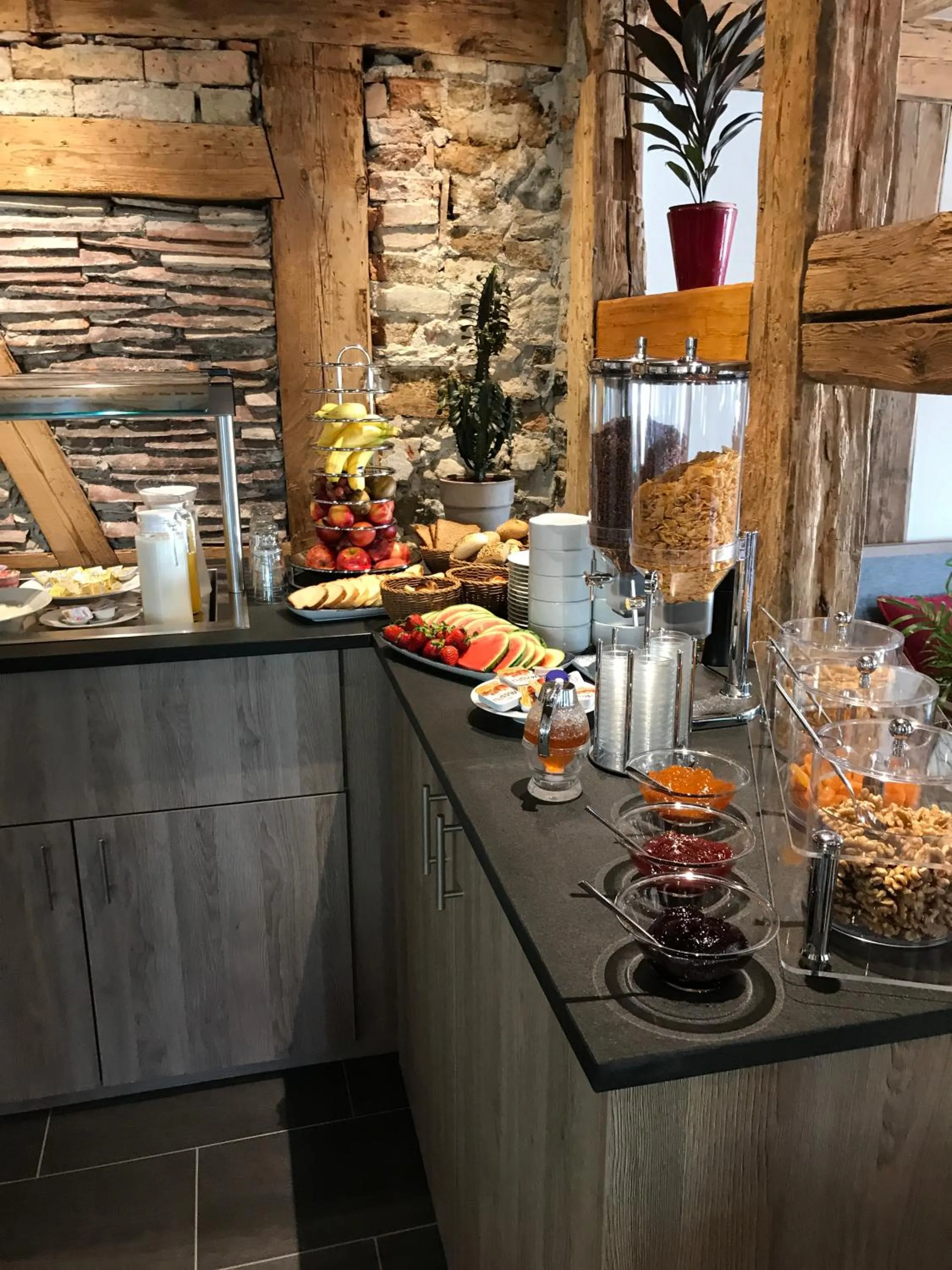 Food and drinks in Hotel & Restaurant Adler Ittendorf - 24h Self-CheckIn