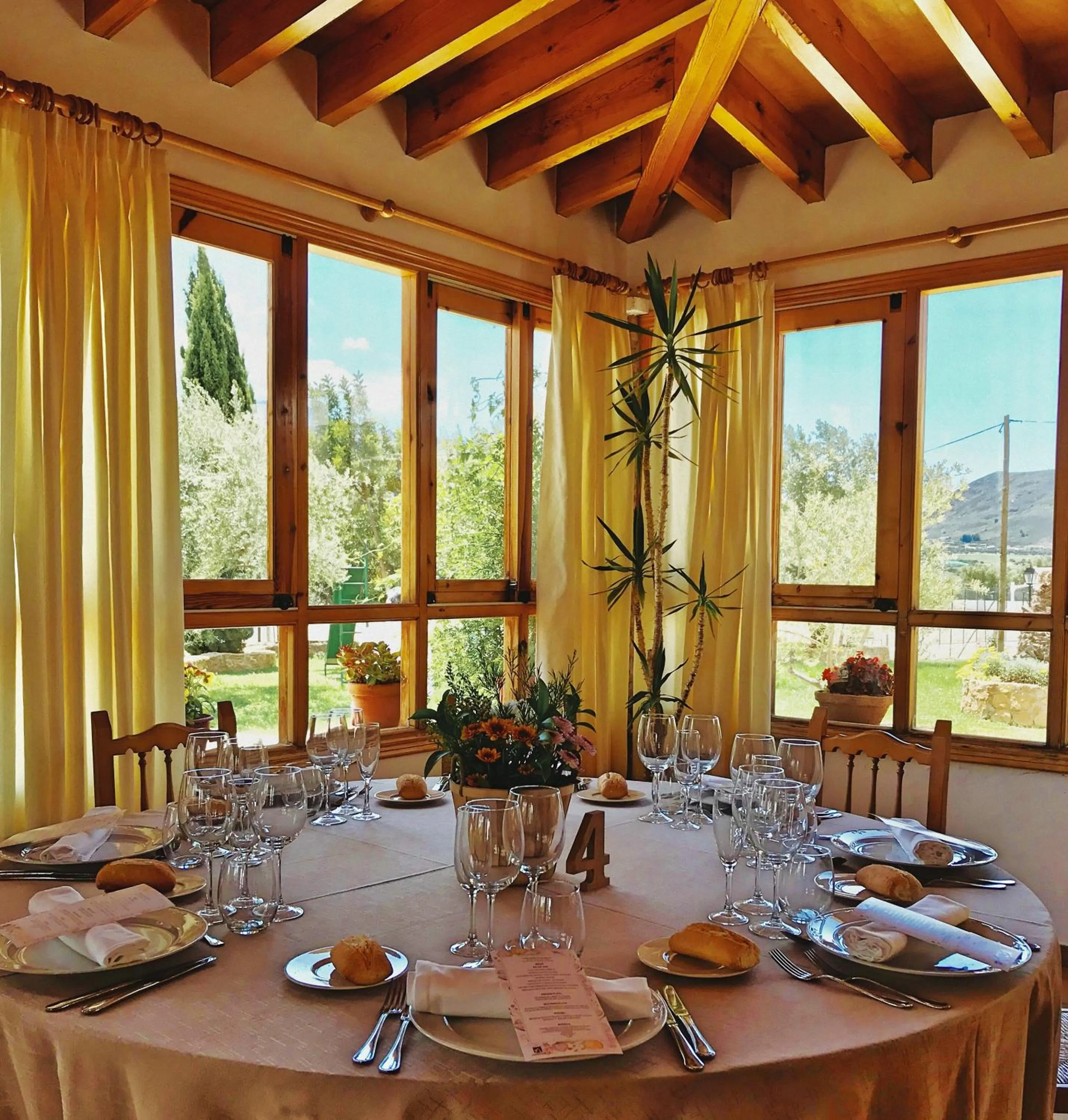 Restaurant/places to eat in Hotel Rural Familiar Almirez-Alpujarra