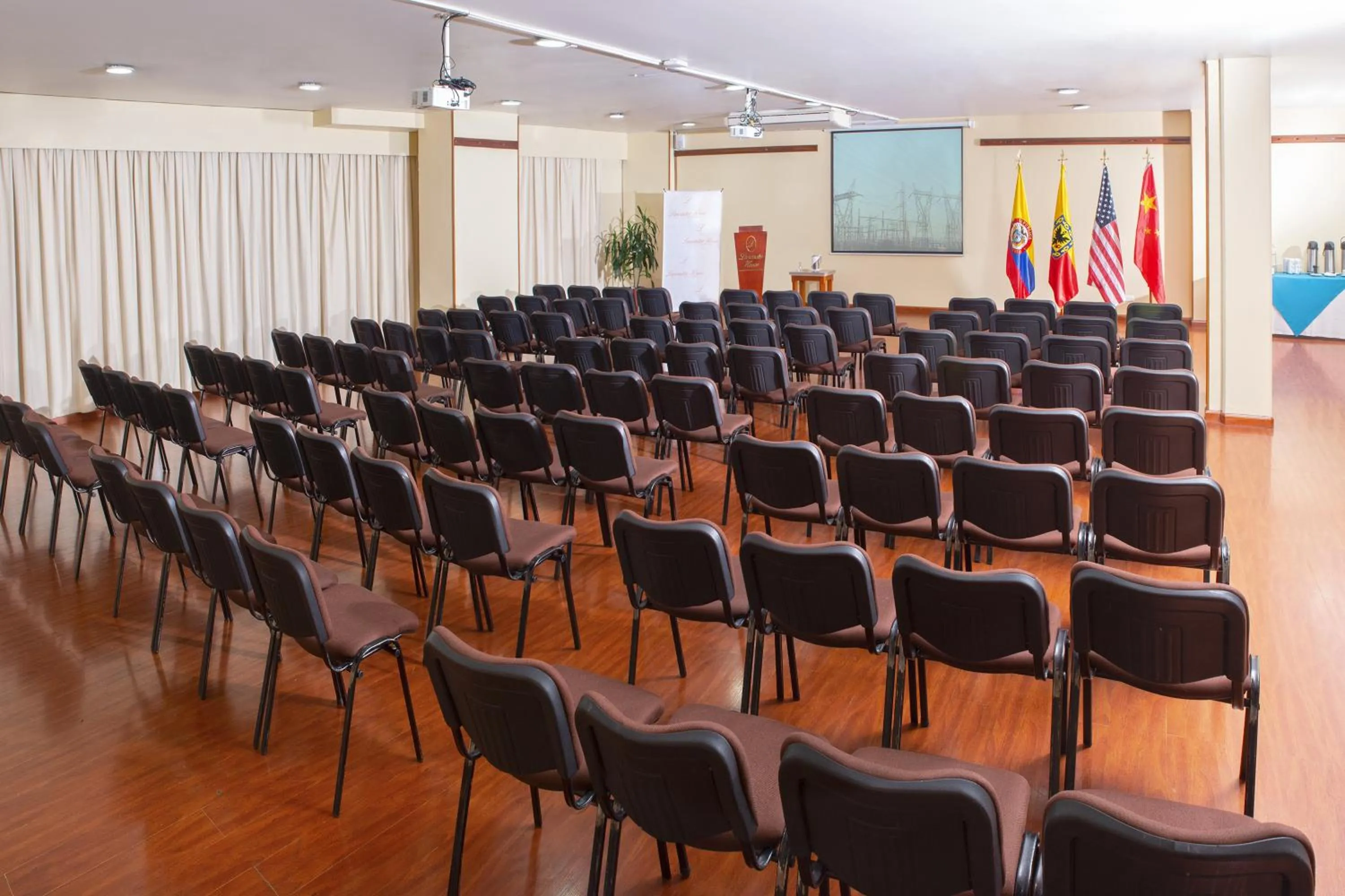 Banquet/Function facilities in Lancaster House