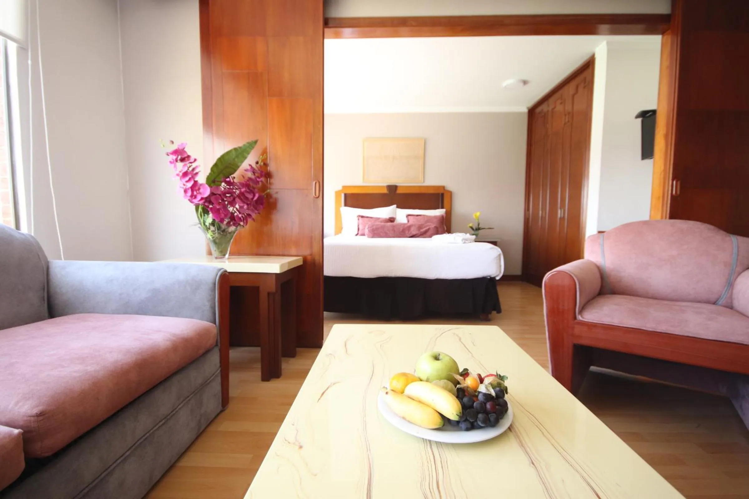 Photo of the whole room, Bed in Lancaster House