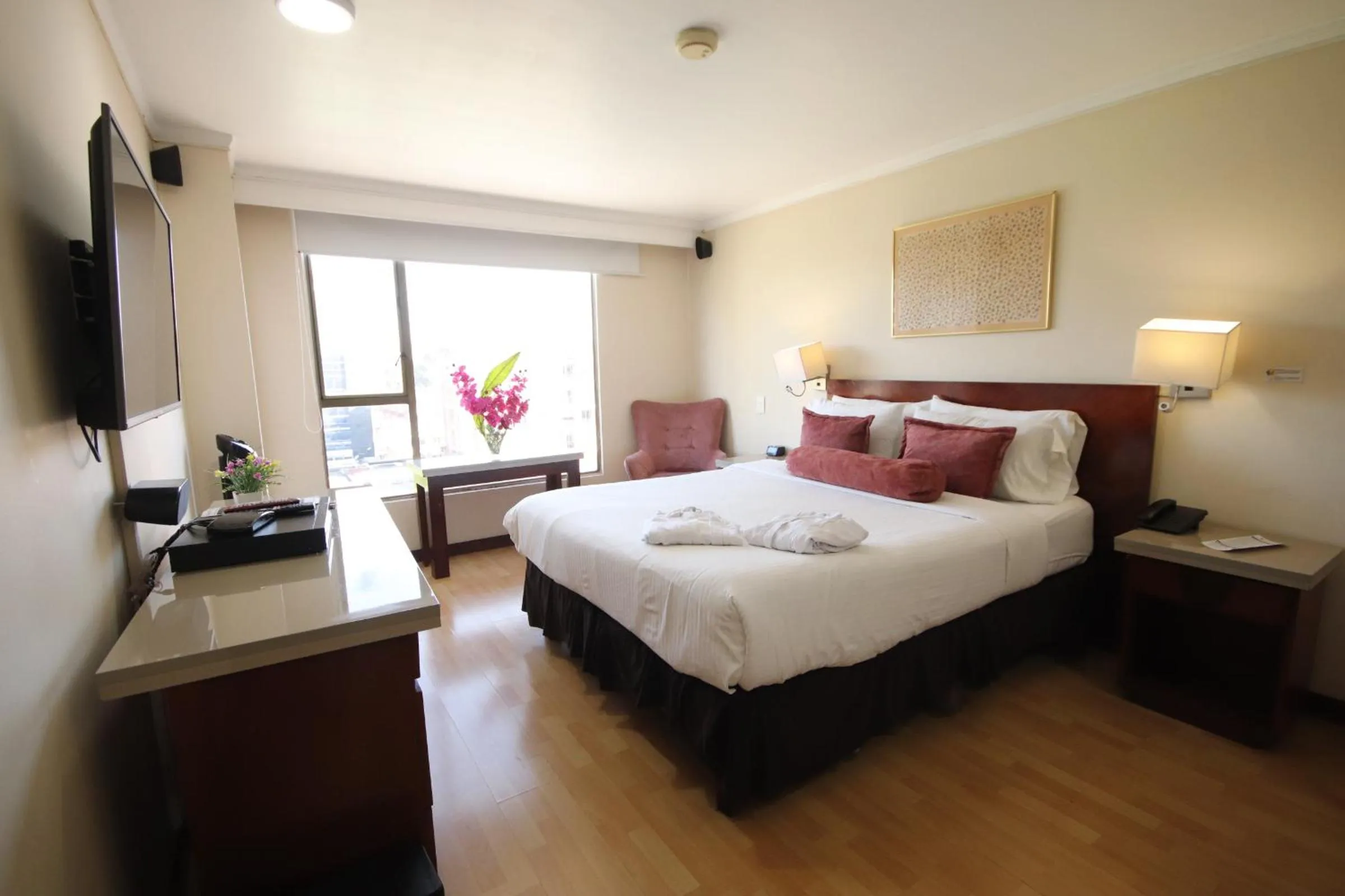 Bedroom, Bed in Lancaster House