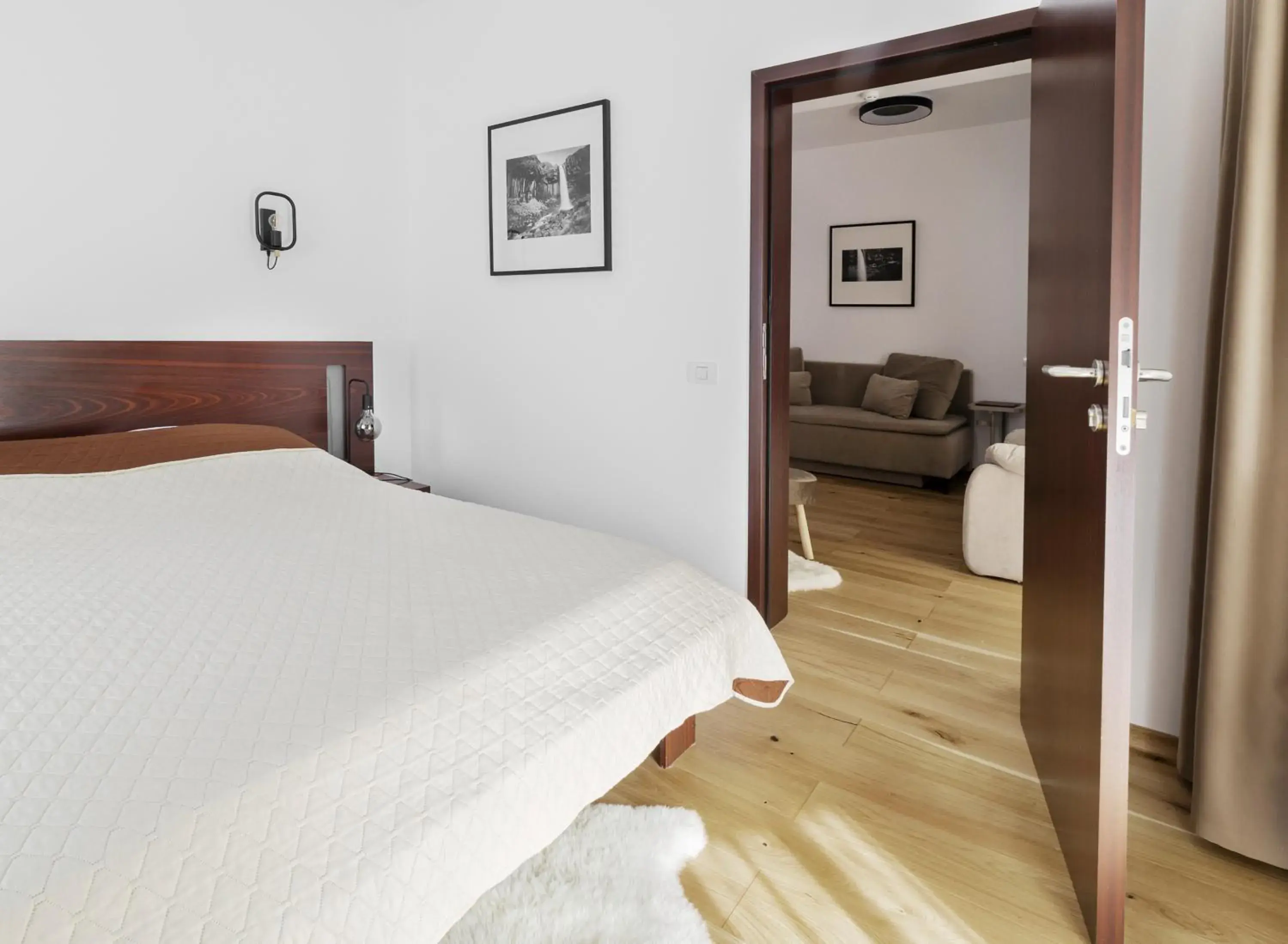 Deluxe Apartment in Hotel Piatra Soimului Deluxe Apartment in Hotel Piatra Soimului