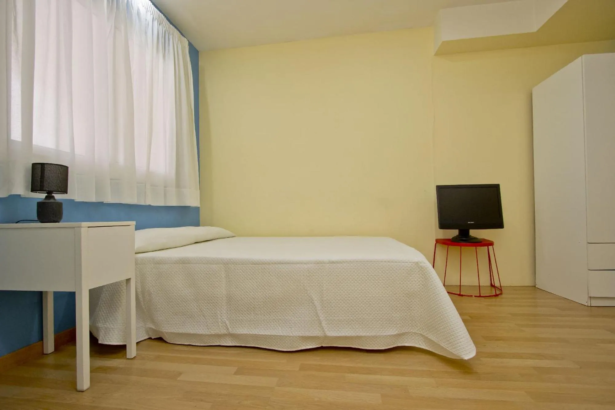 Bed in Barcelona City Apartment