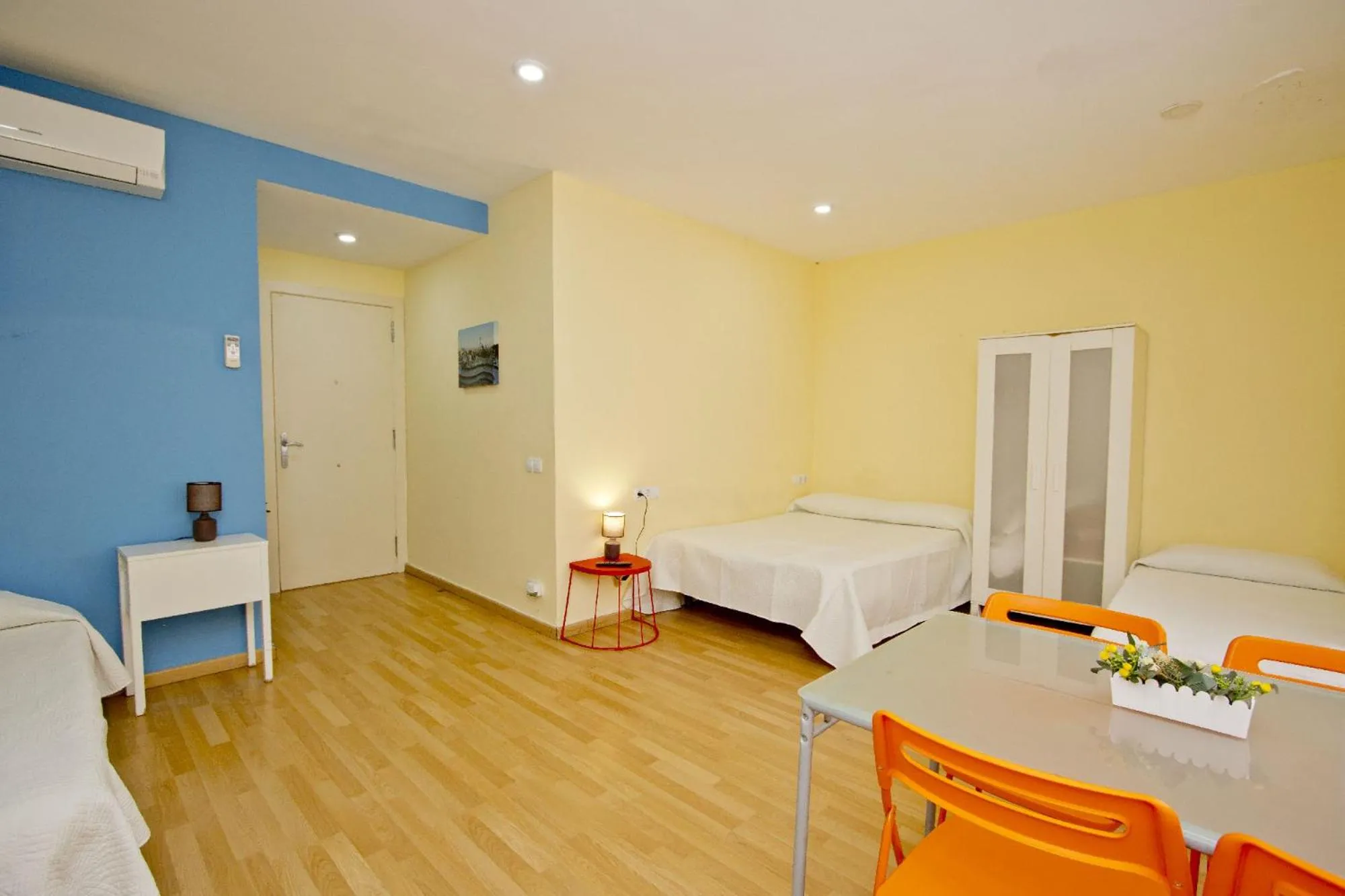 Bed in Barcelona City Apartment