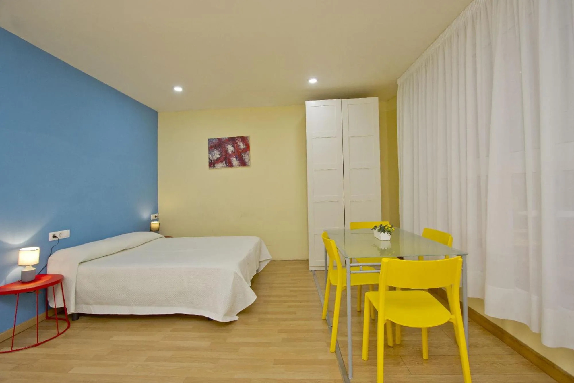 Bed in Barcelona City Apartment