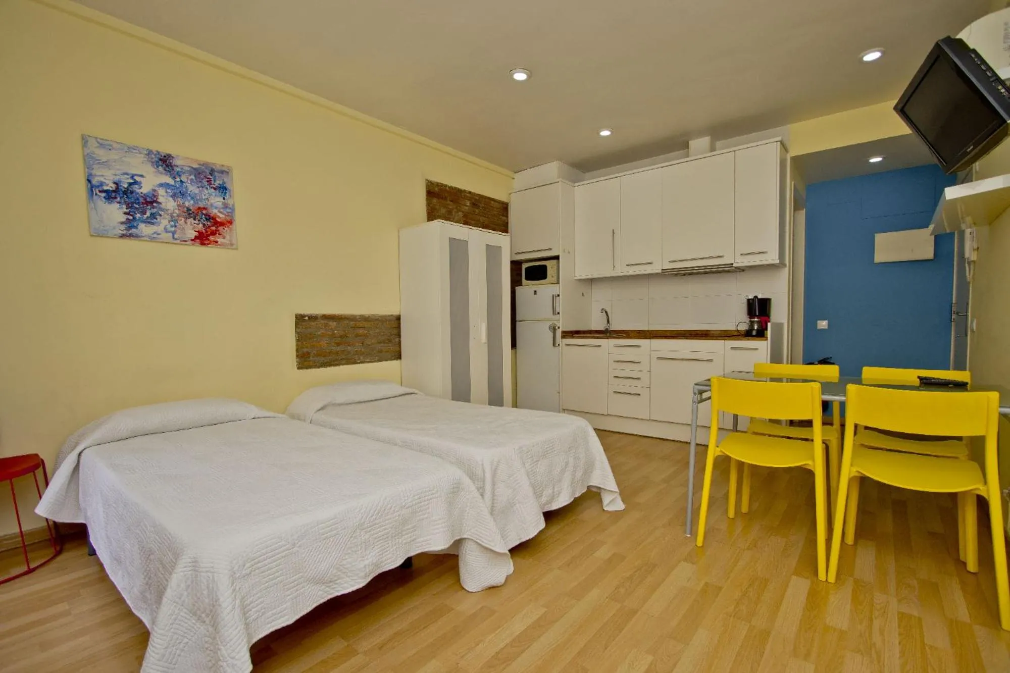 Bed in Barcelona City Apartment