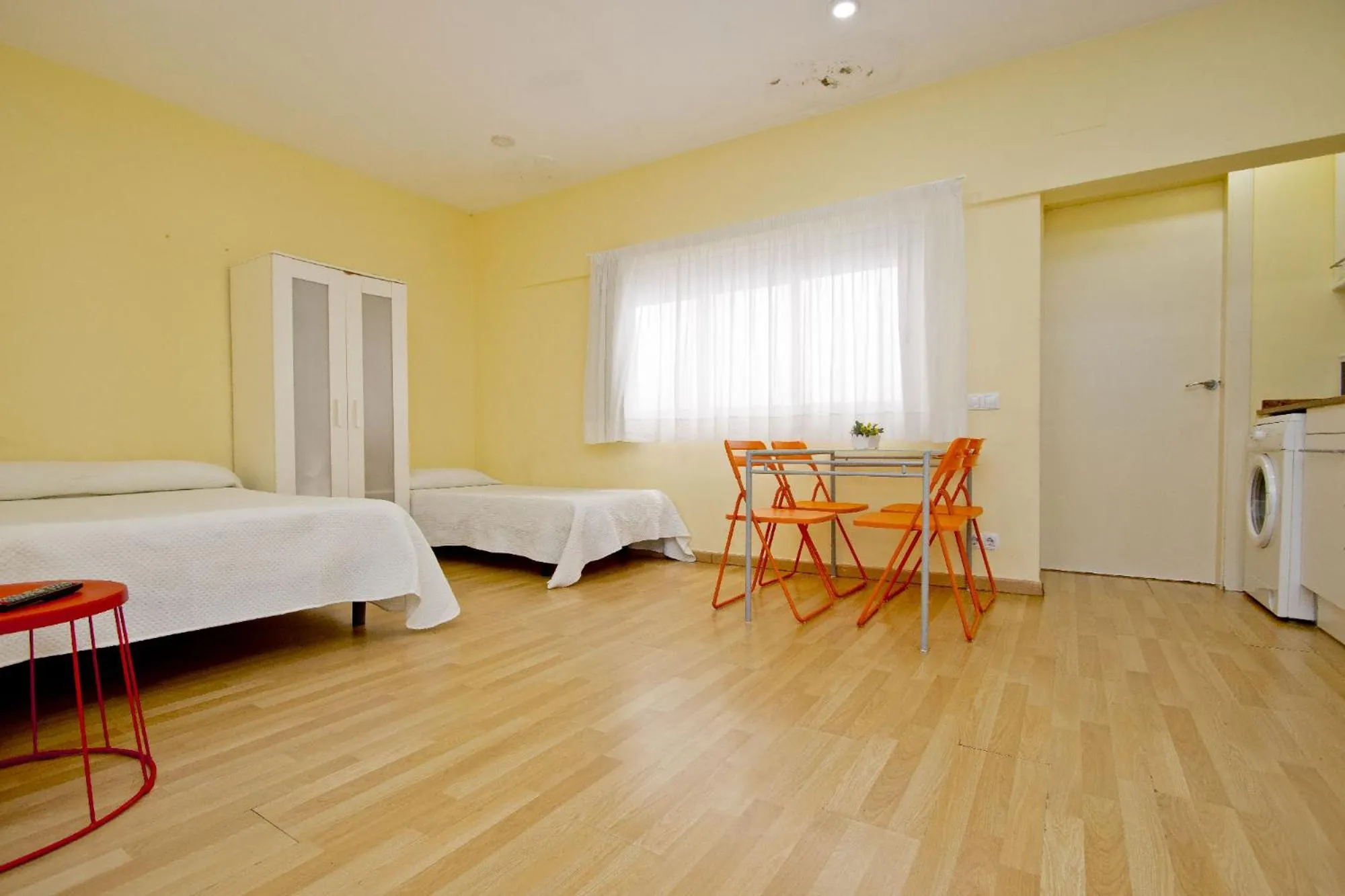 Bed in Barcelona City Apartment