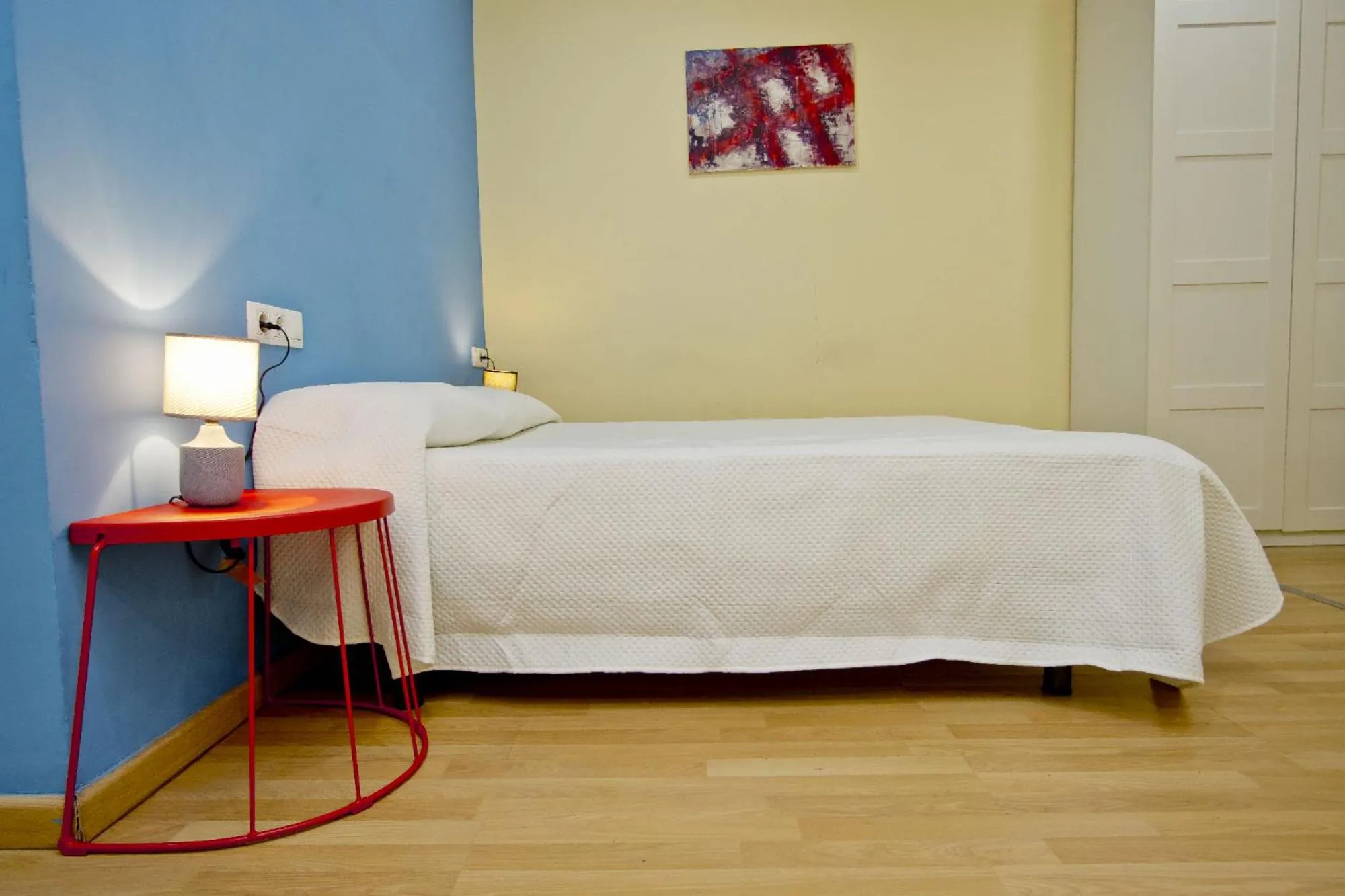 Bed in Barcelona City Apartment