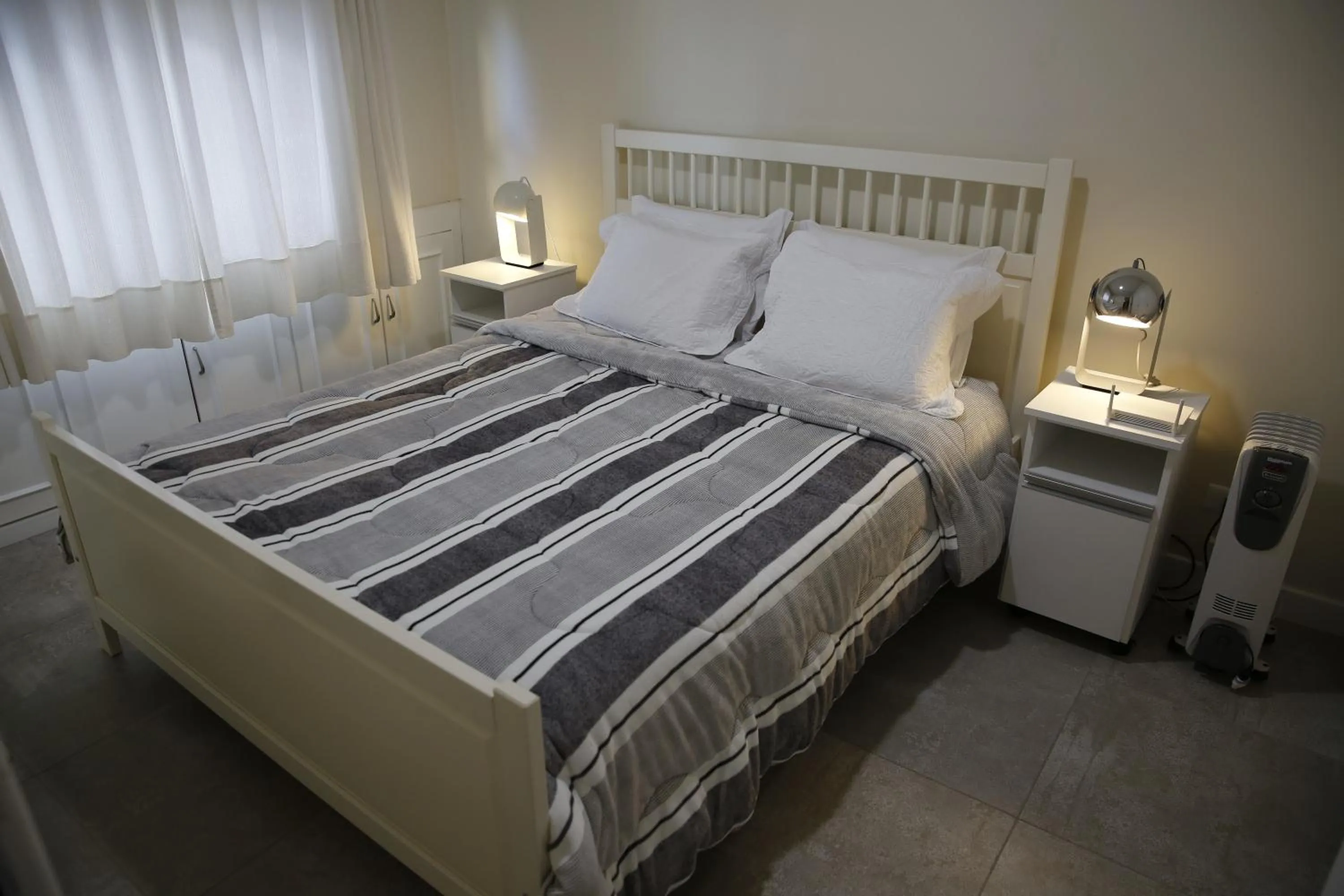 Apartamento central, novo e com garagem em Curitiba