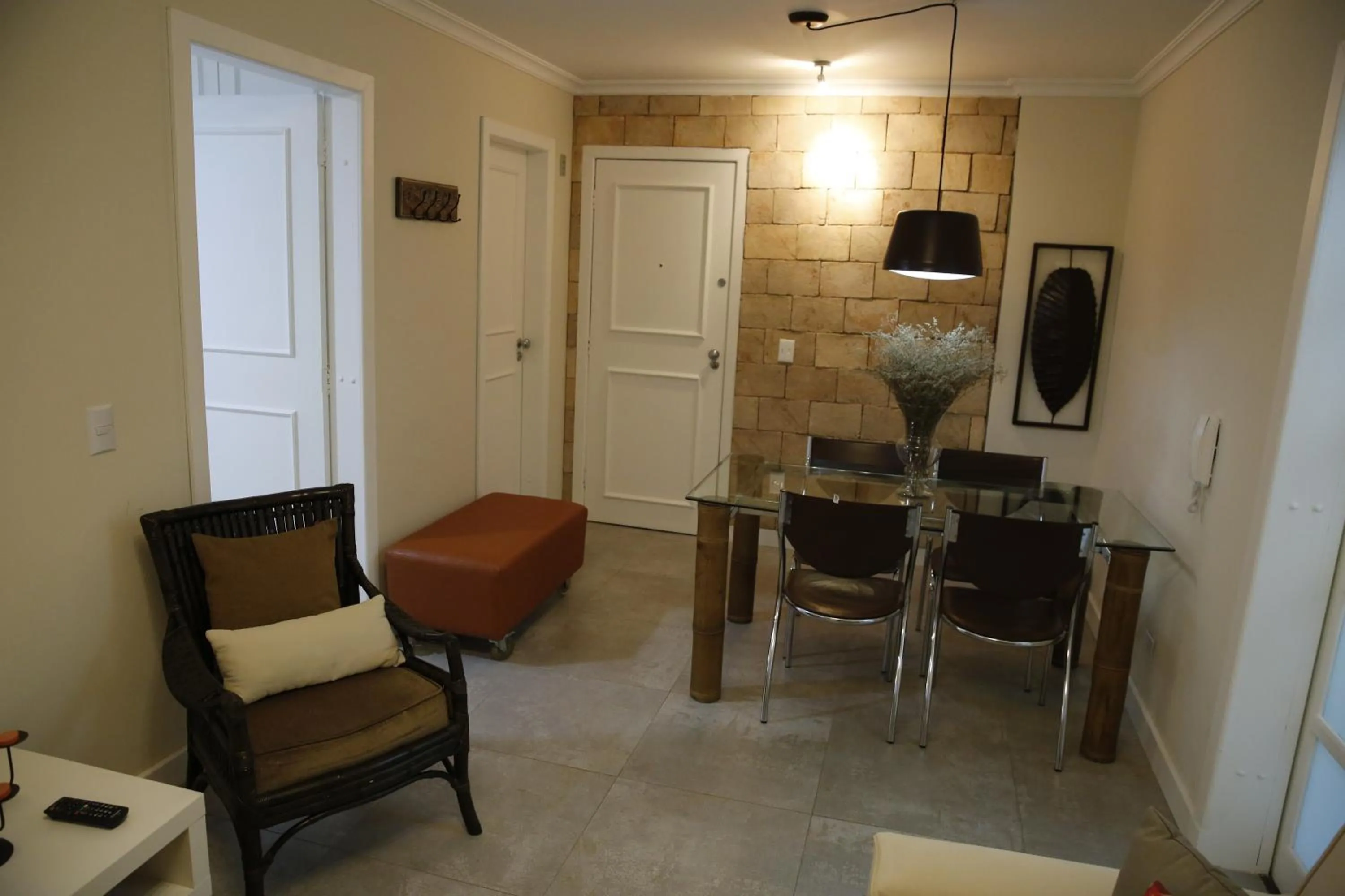 Apartamento central, novo e com garagem em Curitiba