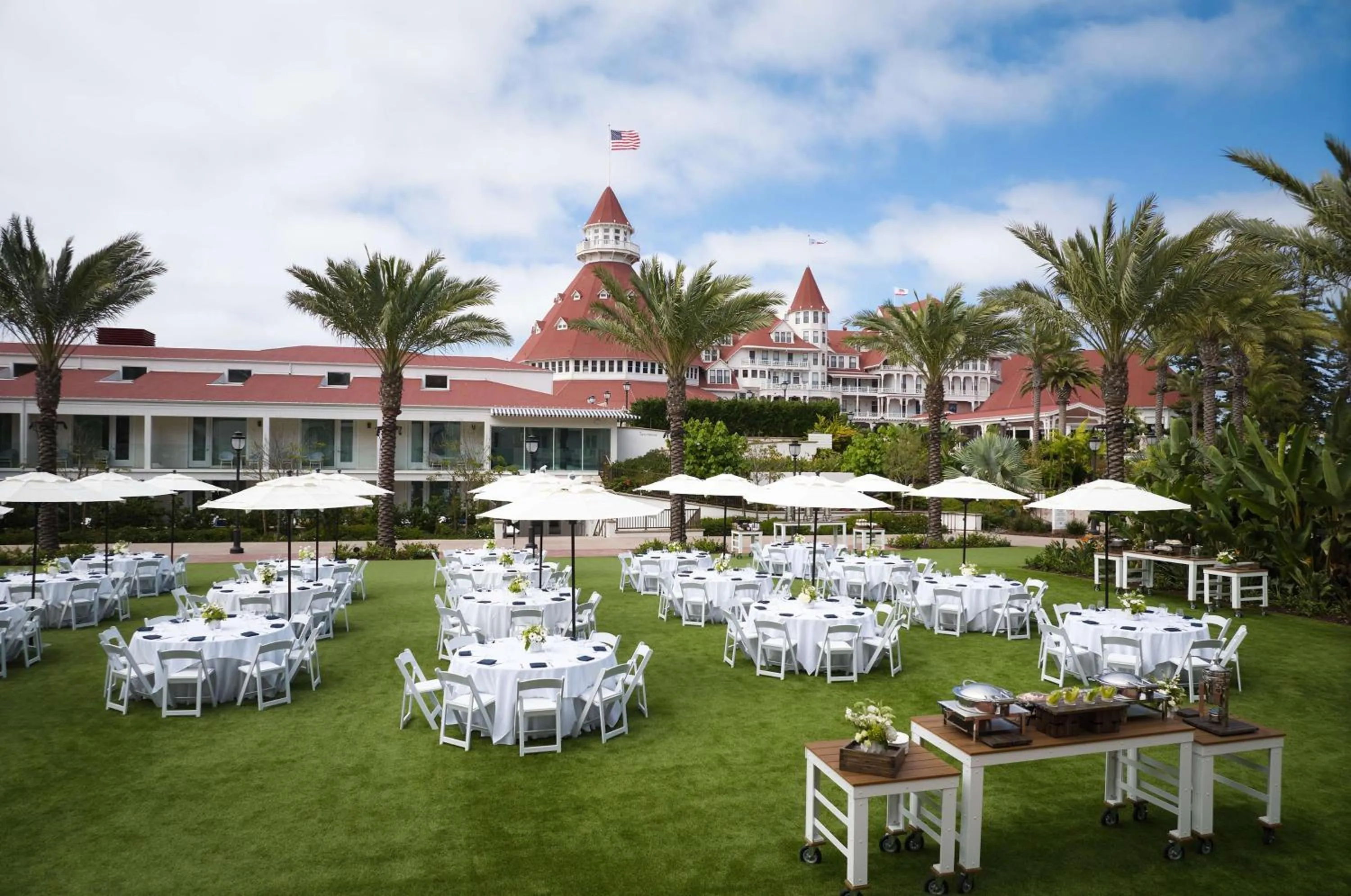 Garden in Hotel del Coronado, Curio Collection by Hilton