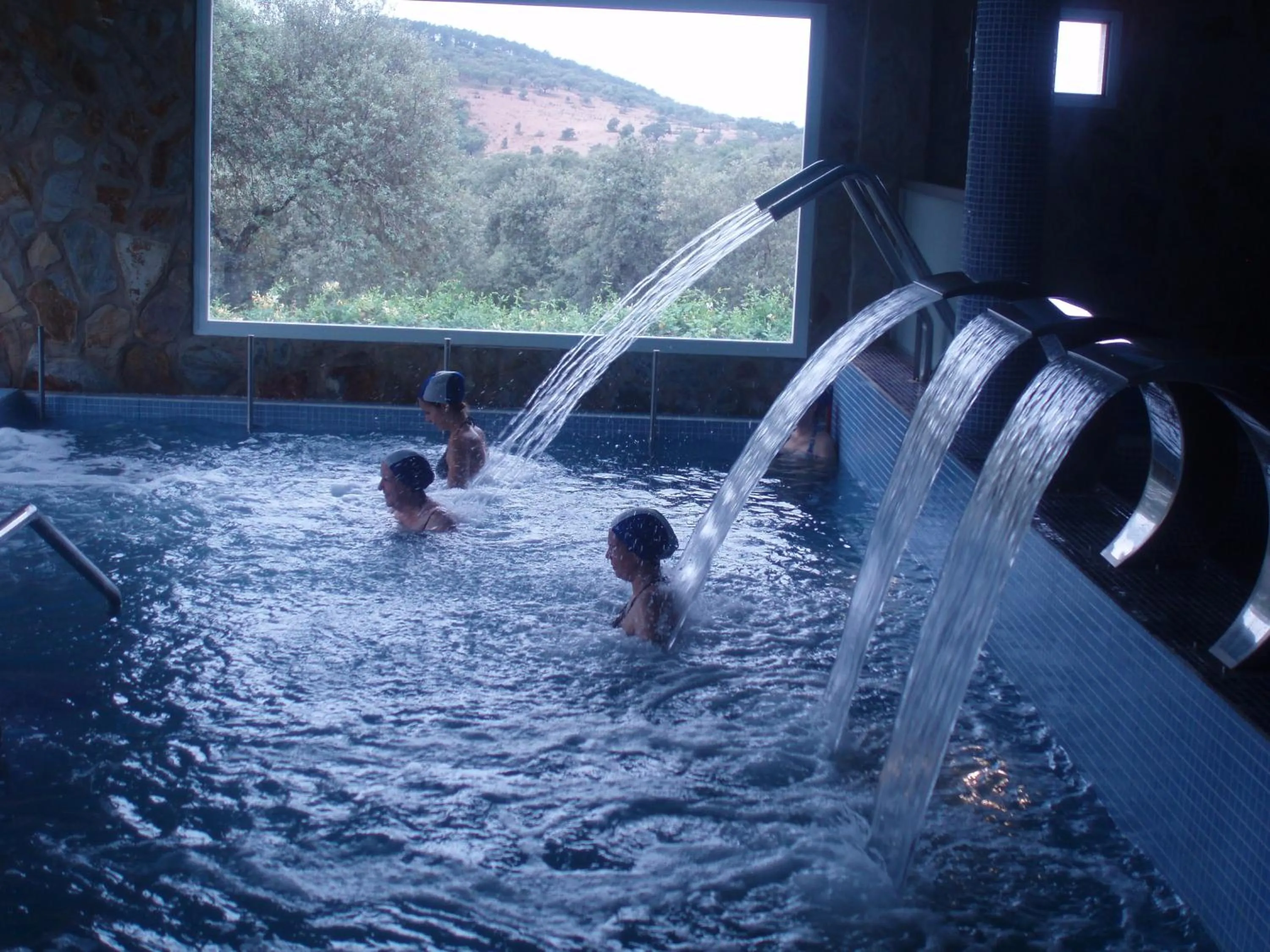 Spa and wellness centre/facilities in Hotel Balneario Fuentes del Trampal