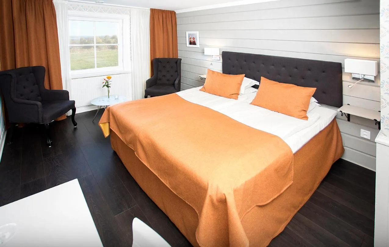 Photo of the whole room, Bed in Tällbergsgårdens Hotell