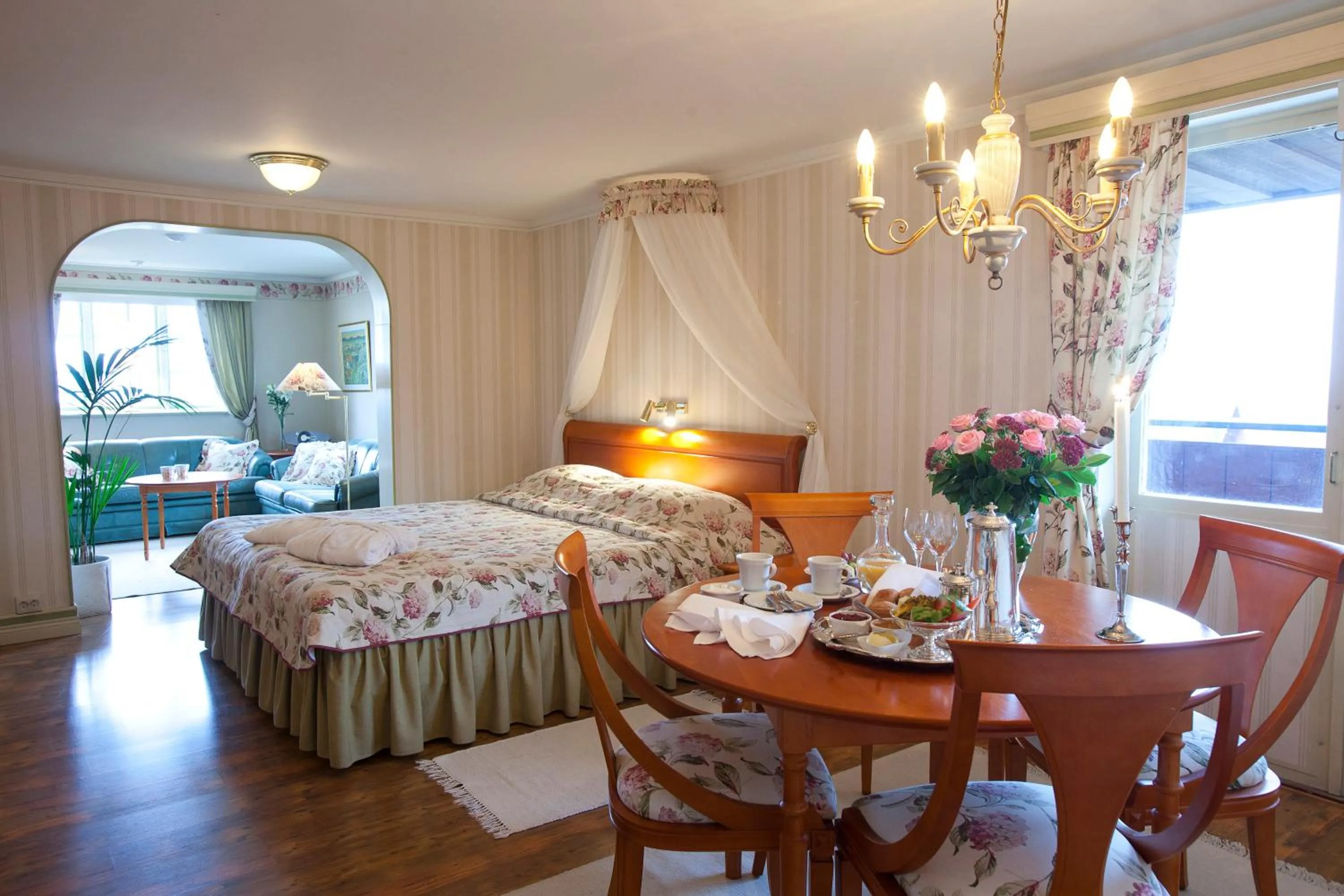 Day, Bed in Tällbergsgårdens Hotell