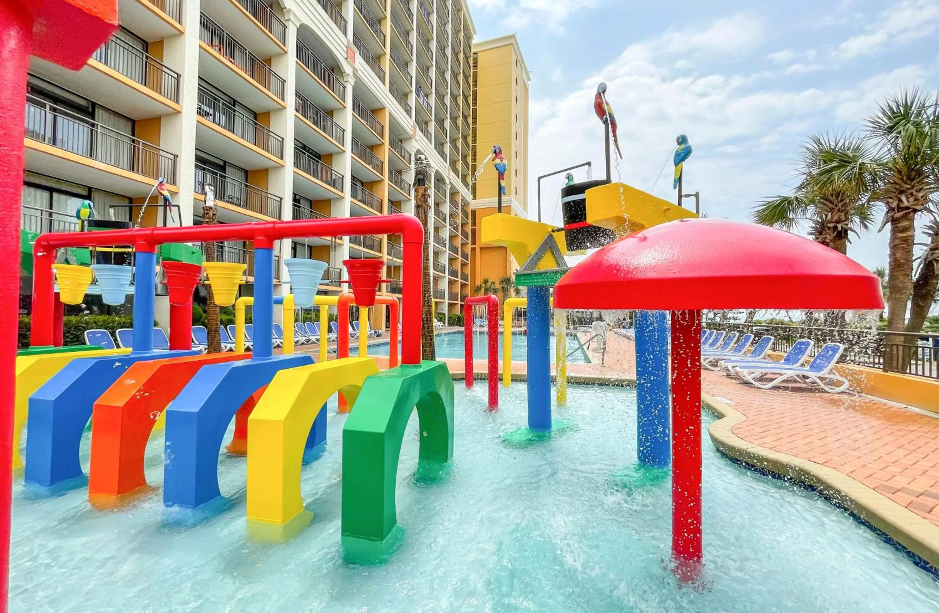 Swimming pool in Caravelle Resort
