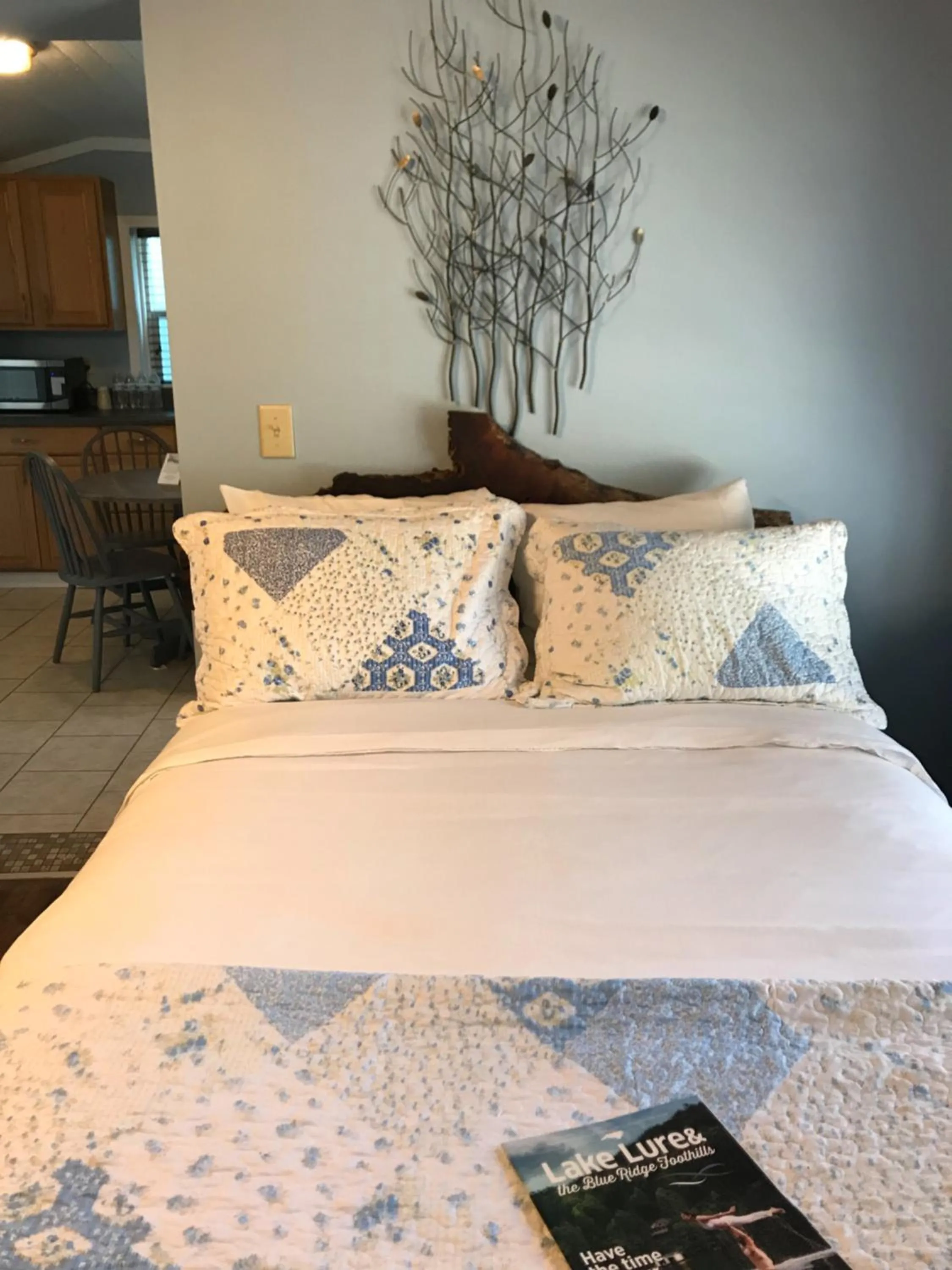 Bedroom, Bed in Riverside Lodge at Chimney Rock