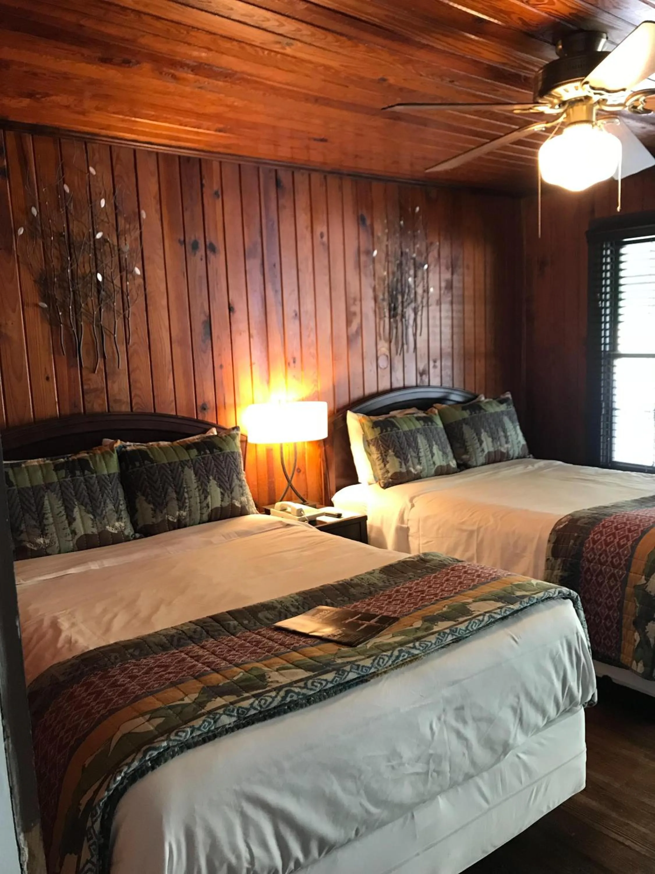 Bedroom, Bed in Riverside Lodge at Chimney Rock