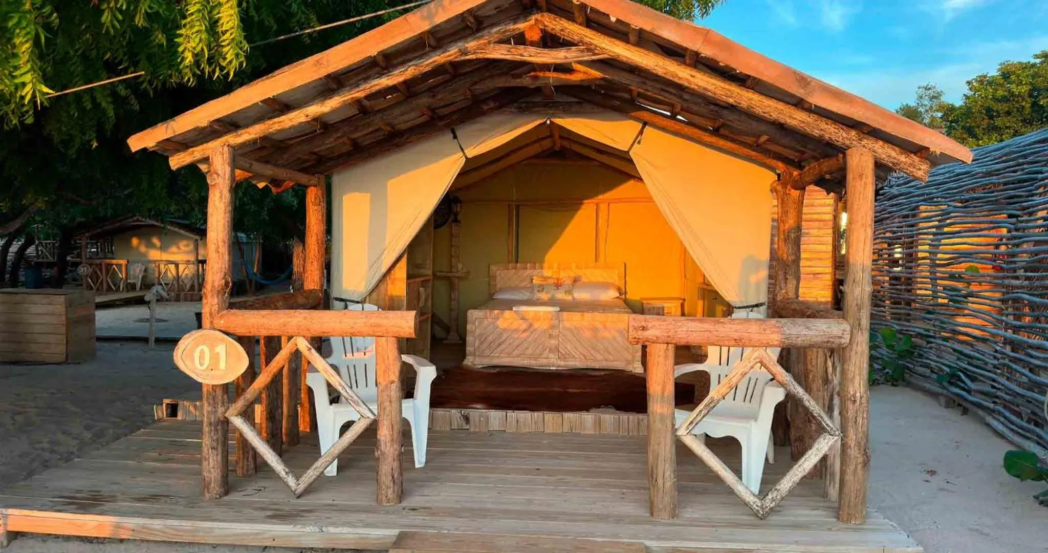 Ocean Front Tent in Glamping EcoLodge Cueva De Las Aguilas