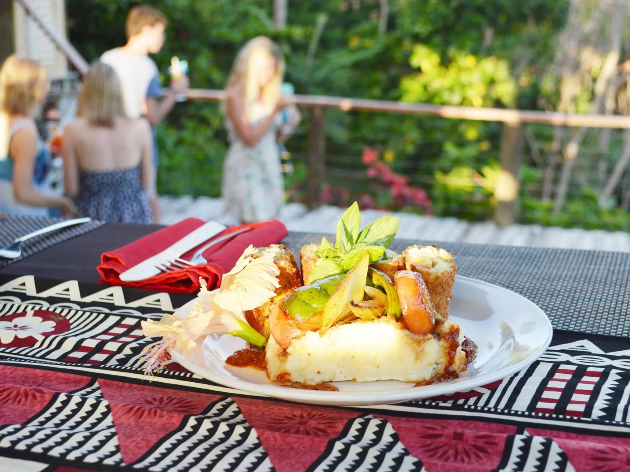 Restaurant/places to eat in Mantaray Island Resort