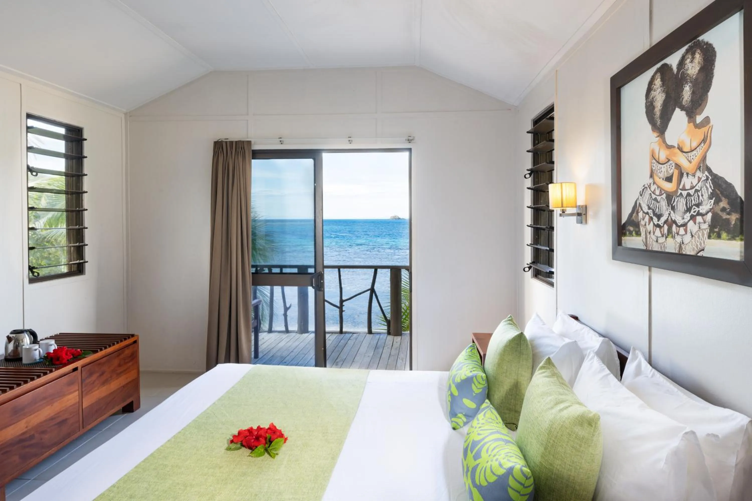 Bed in Mantaray Island Resort