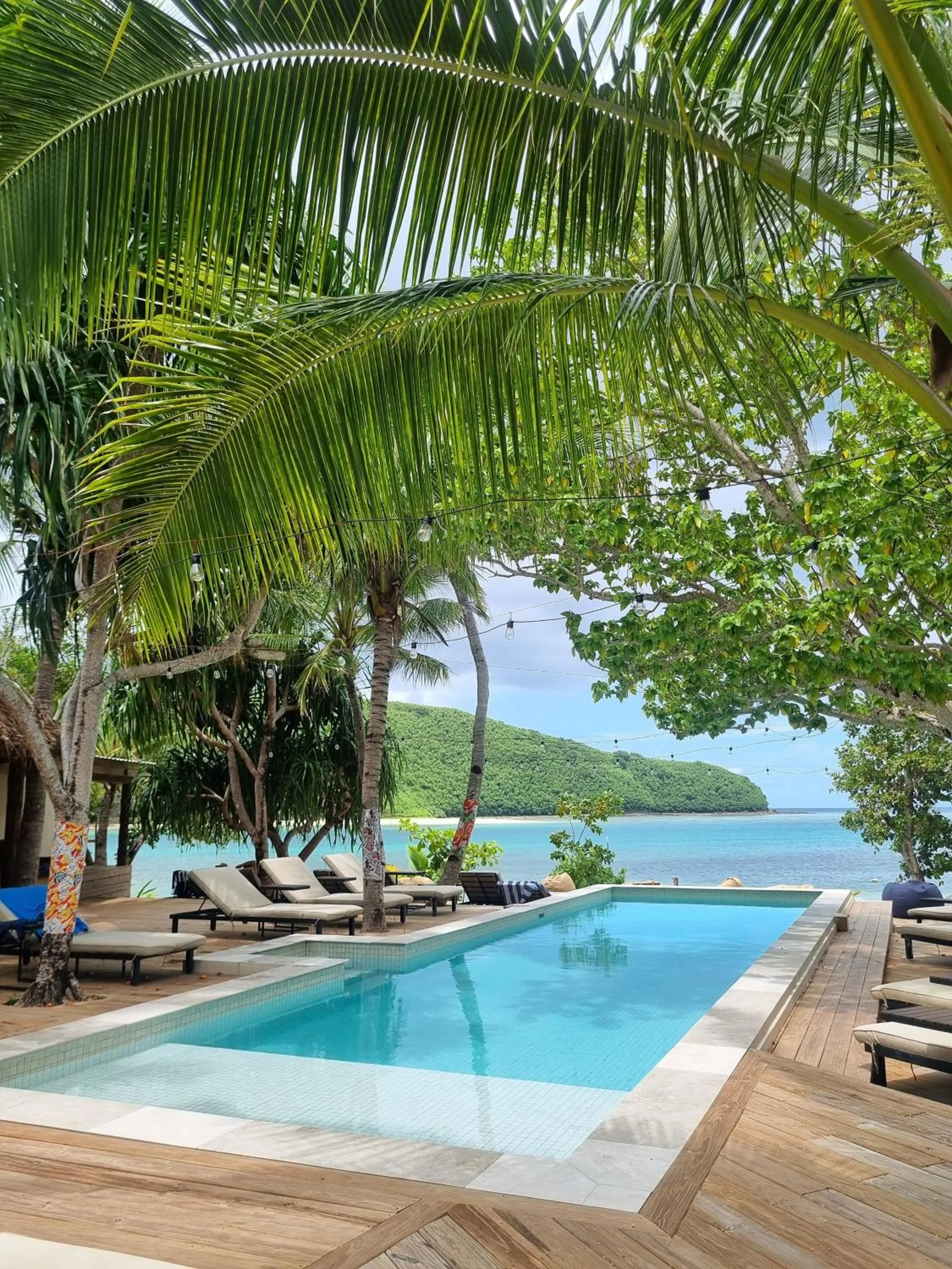 Swimming pool in Mantaray Island Resort