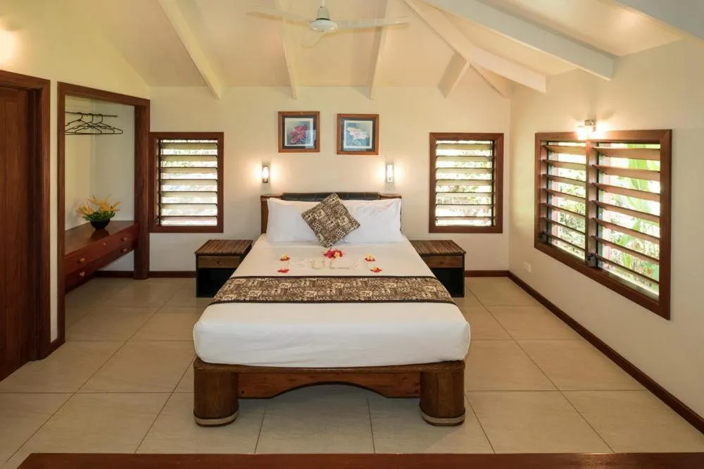 Bed in Volivoli Beach Resort