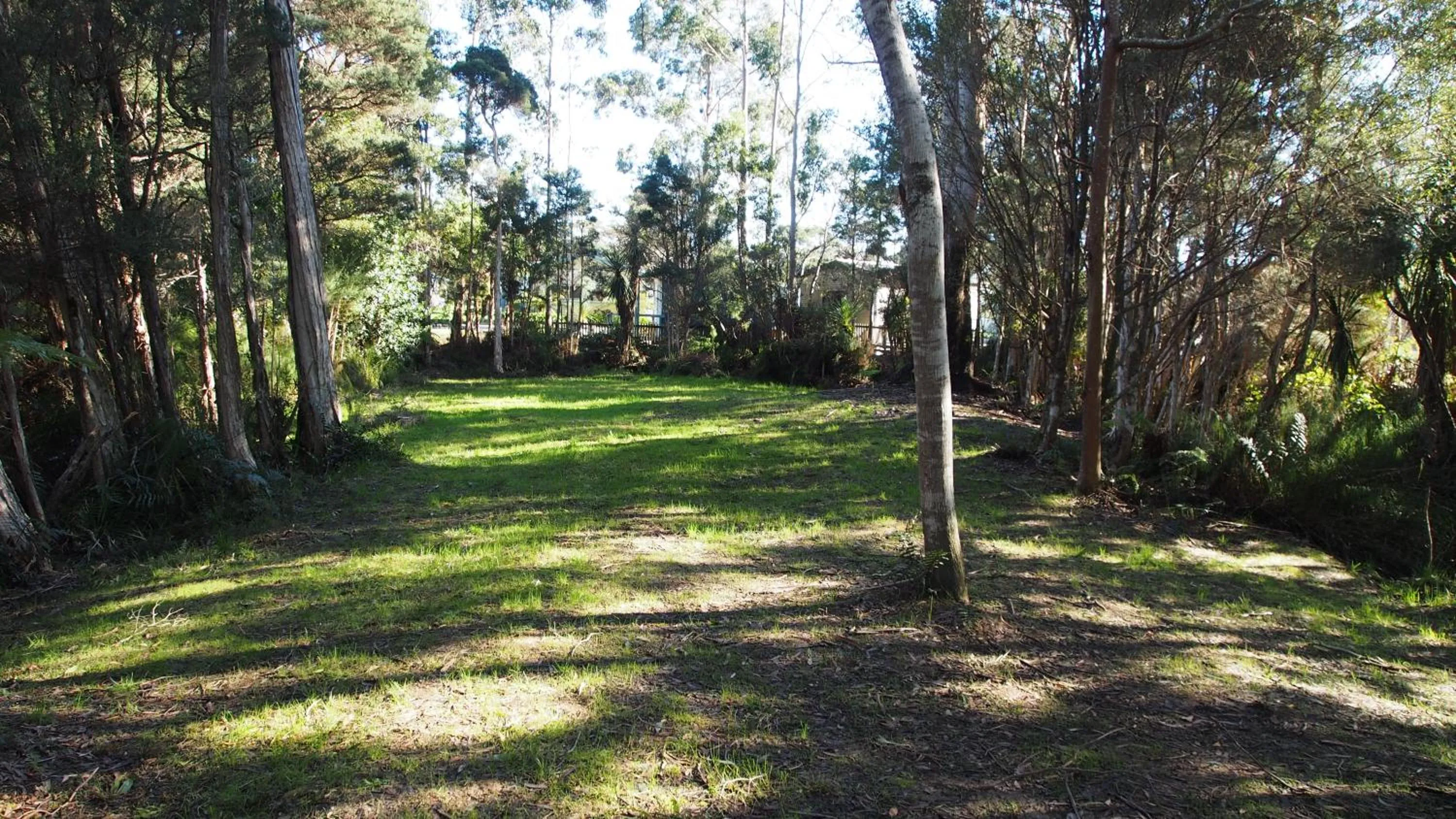 Day in Strahan Retreat Holiday Park