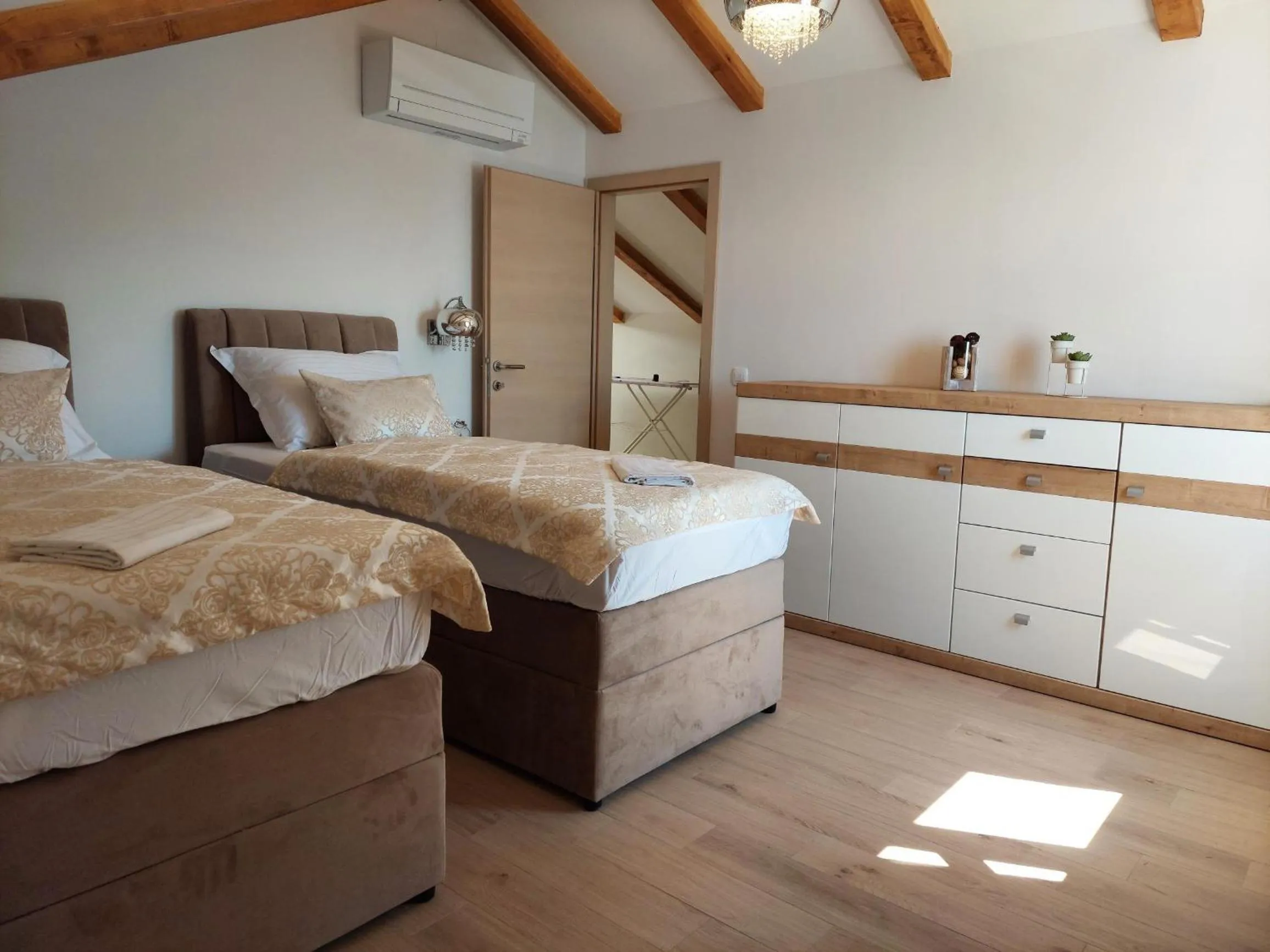 Bedroom, Bed in Lavanda Mobile Homes & Villas