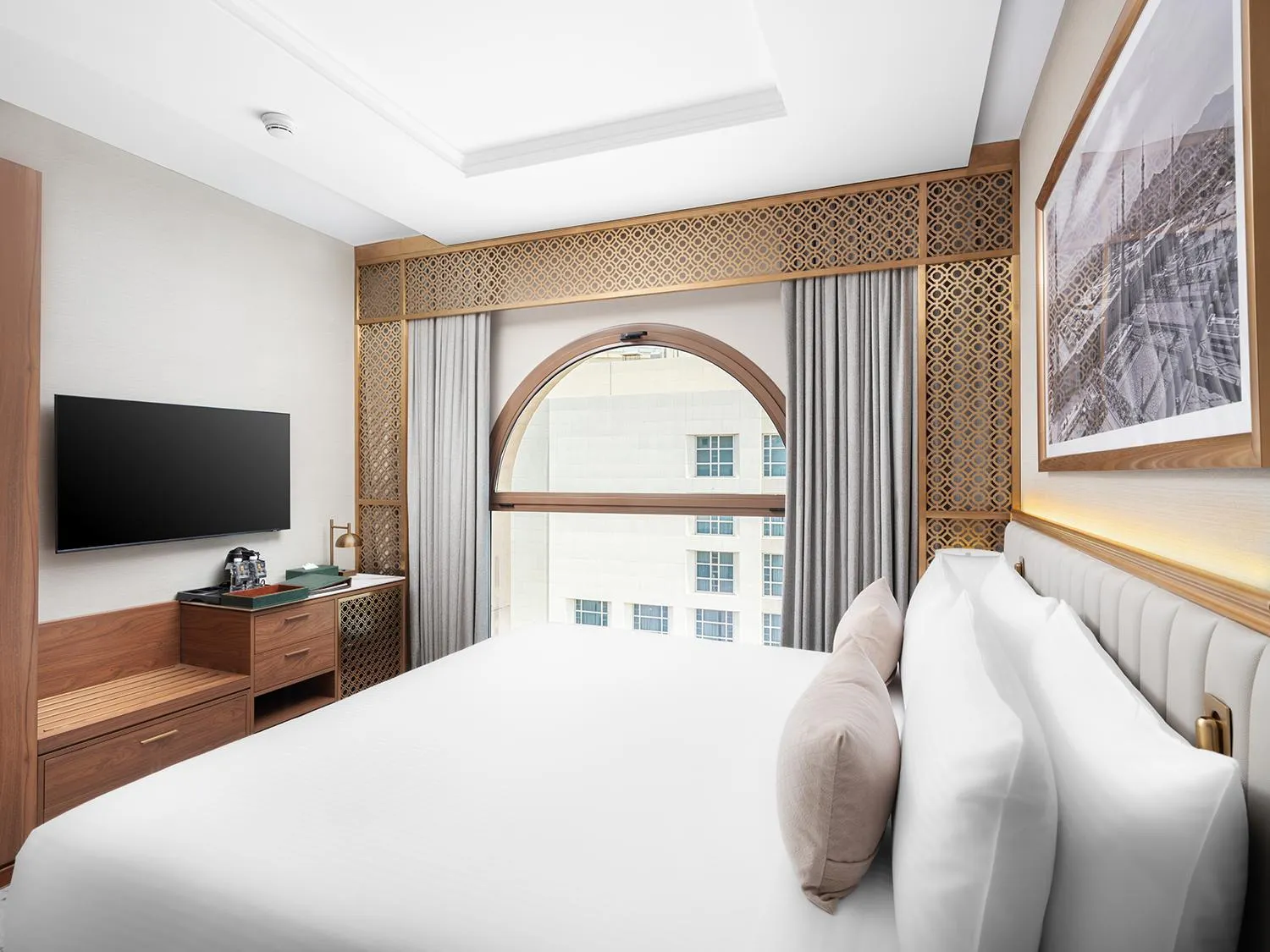 Bed in Elaf Taiba Hotel