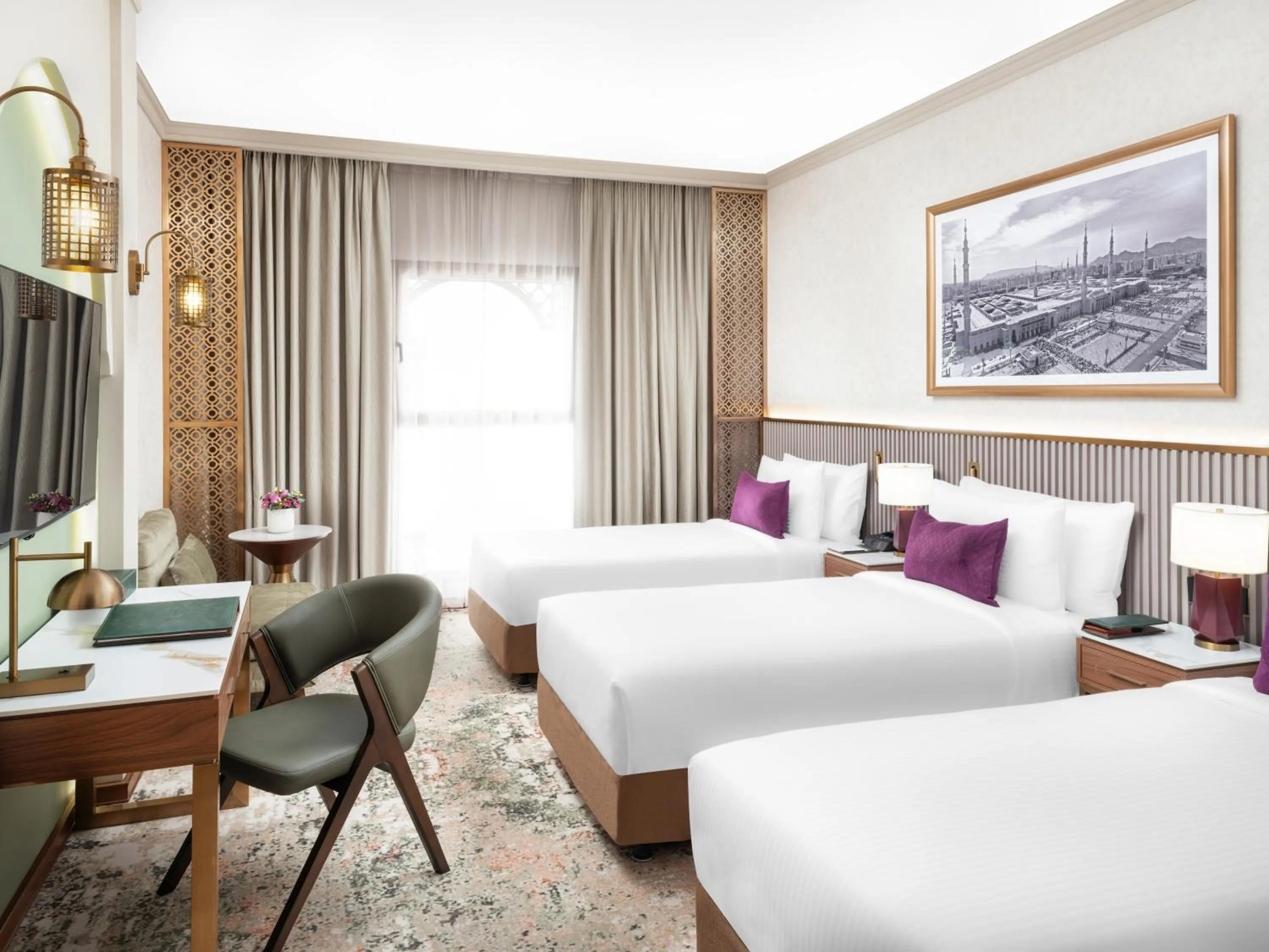 Bed in Elaf Taiba Hotel