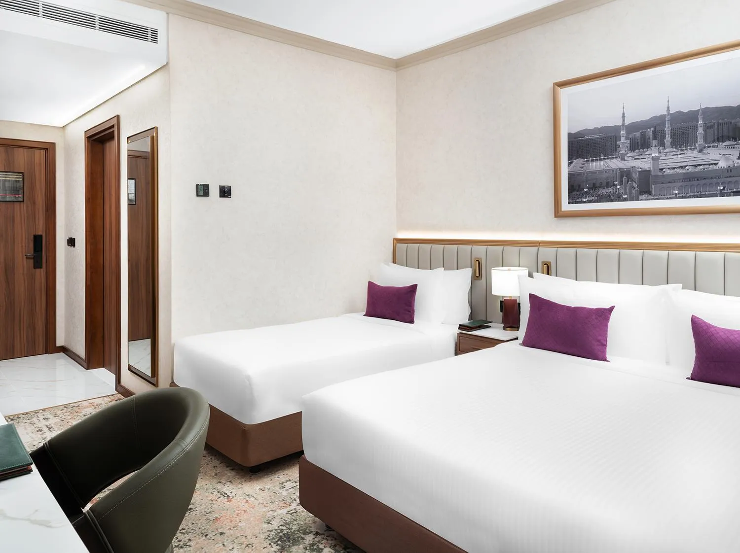 Bedroom, Bed in Elaf Taiba Hotel