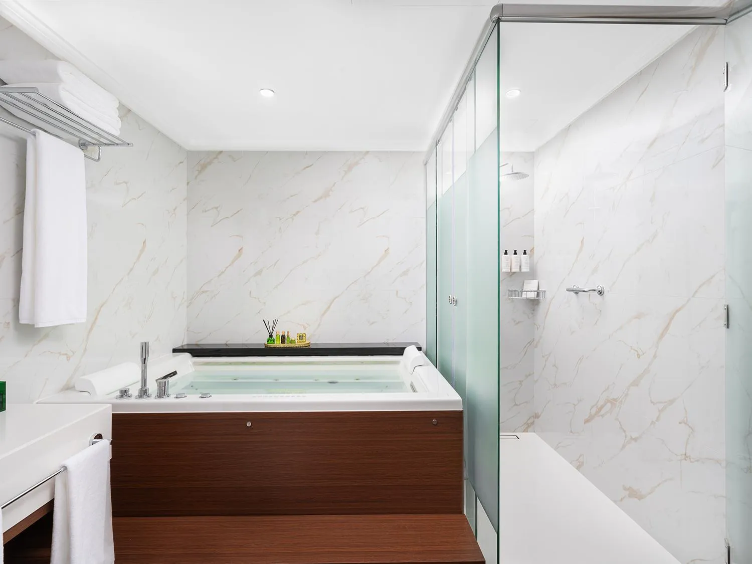 Bath in Elaf Taiba Hotel