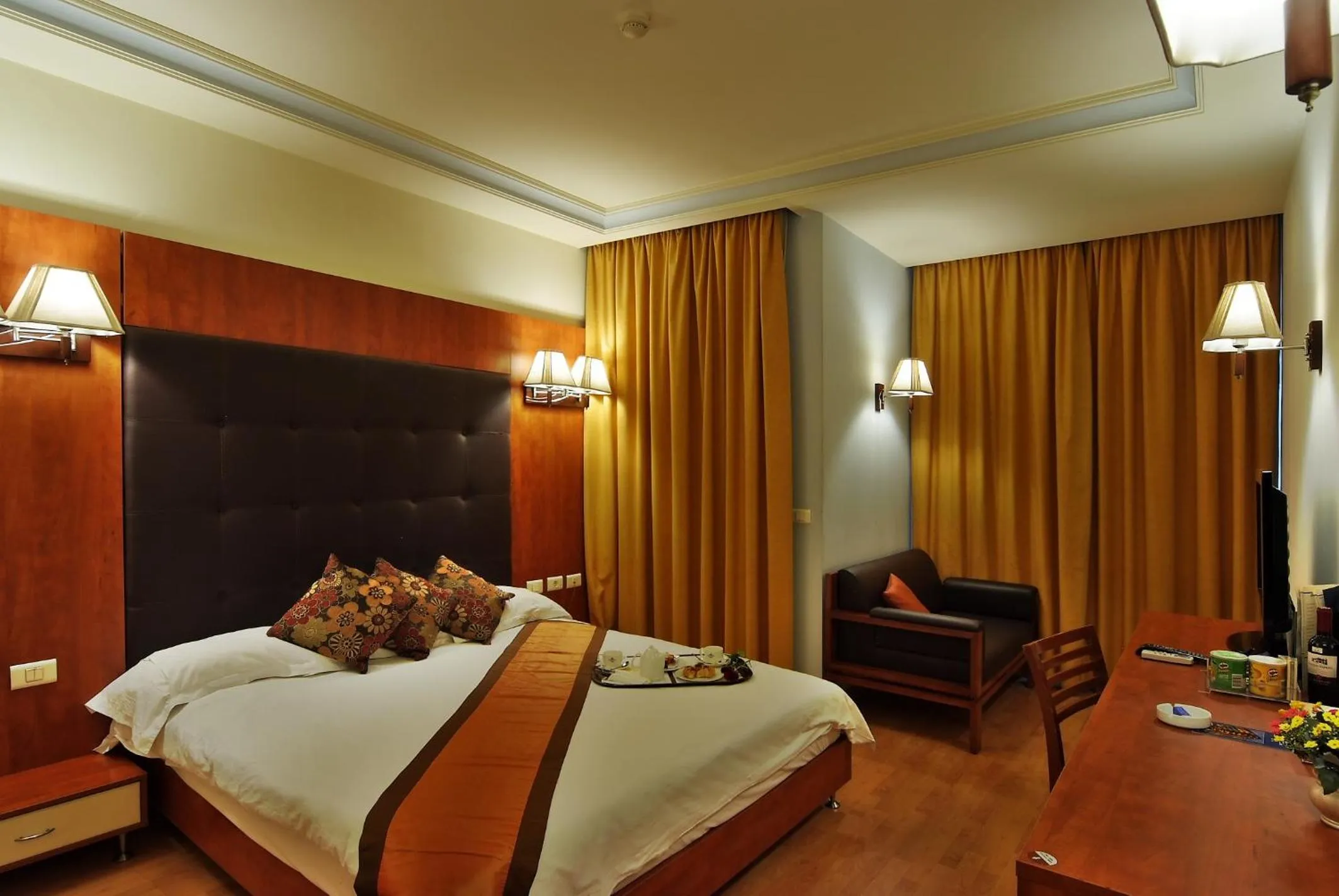 Photo of the whole room, Bed in Princessa Hotel