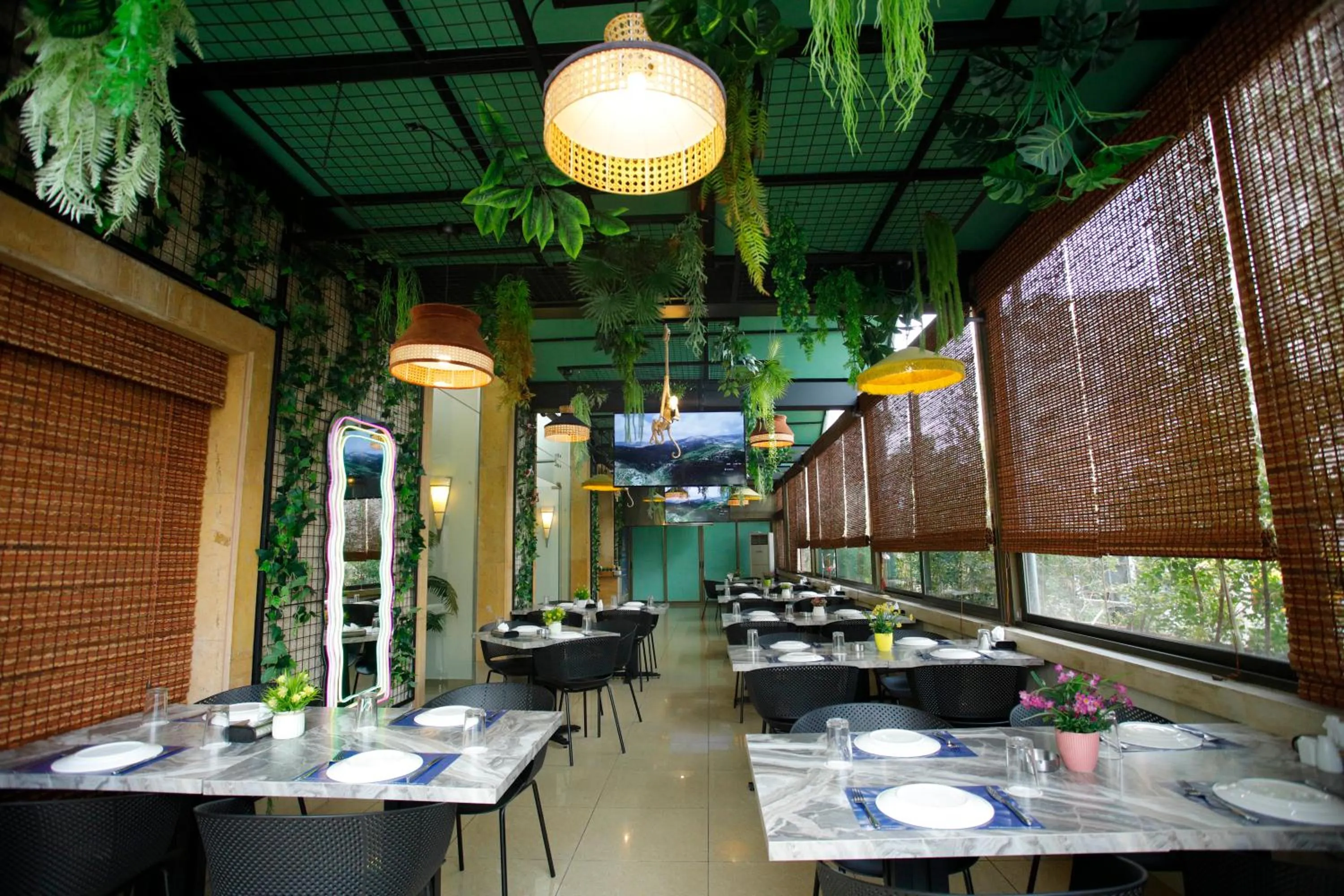 Restaurant/places to eat in Princessa Hotel