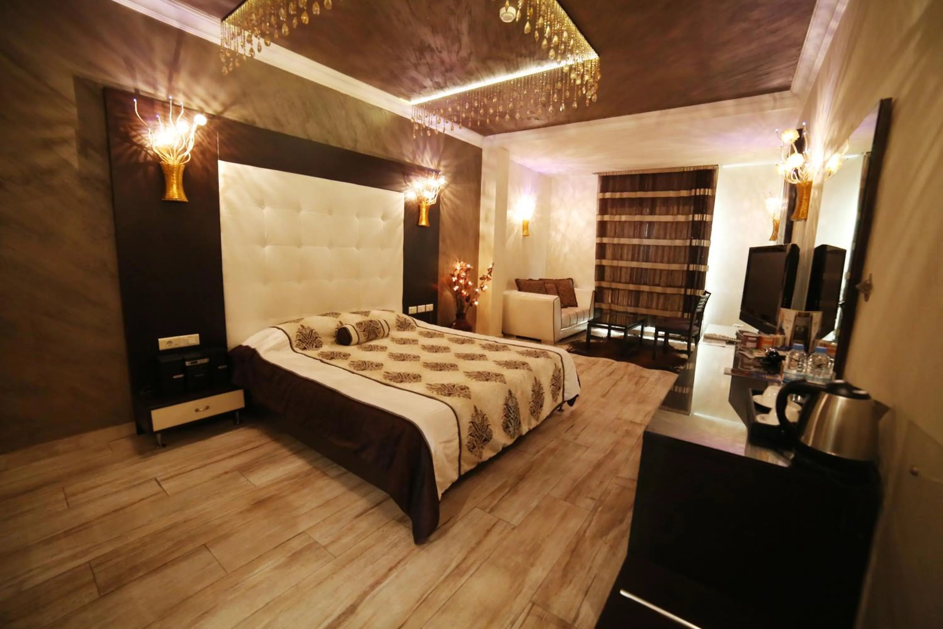 TV and multimedia, Bed in Princessa Hotel