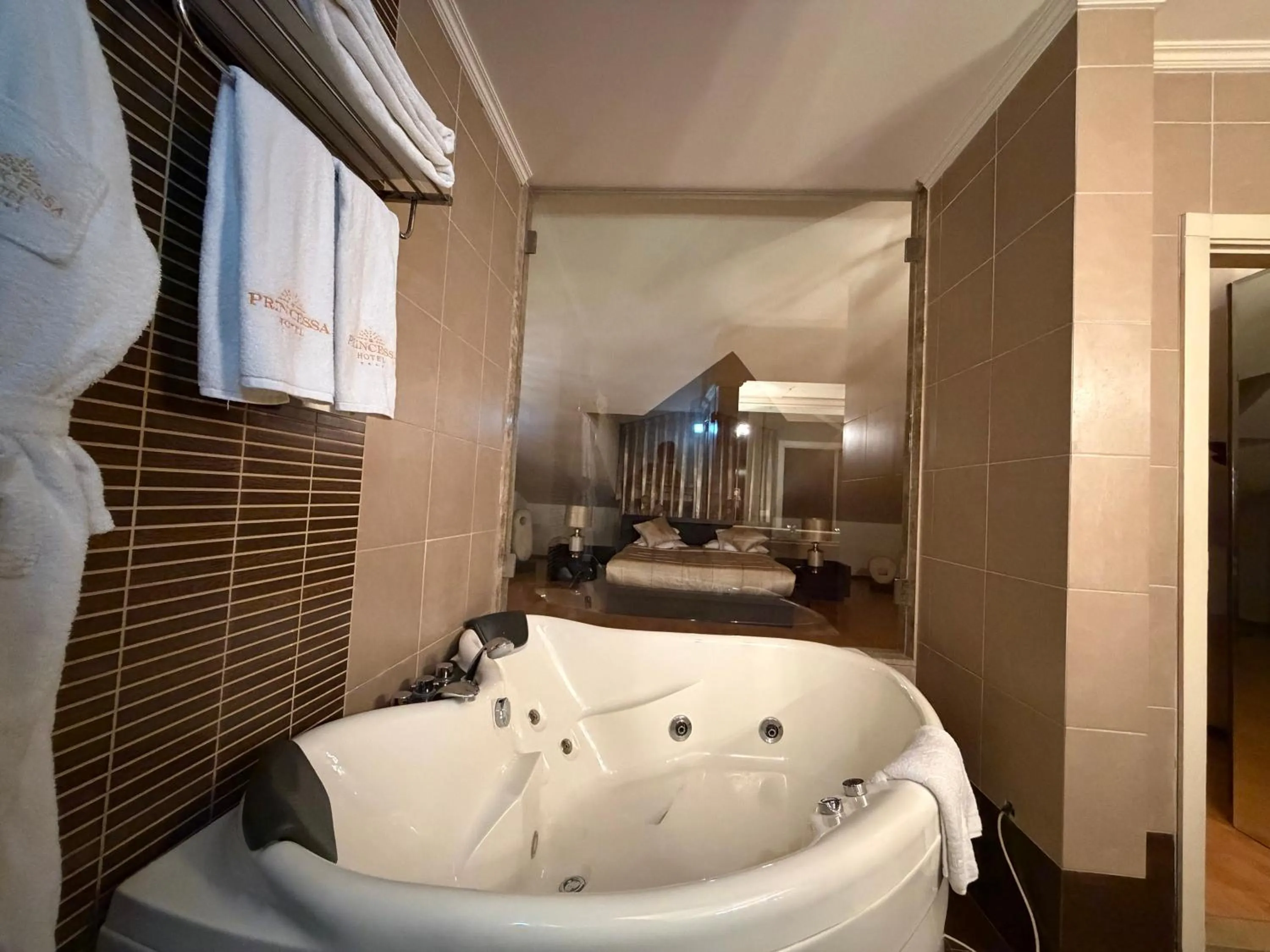 Hot Tub in Princessa Hotel