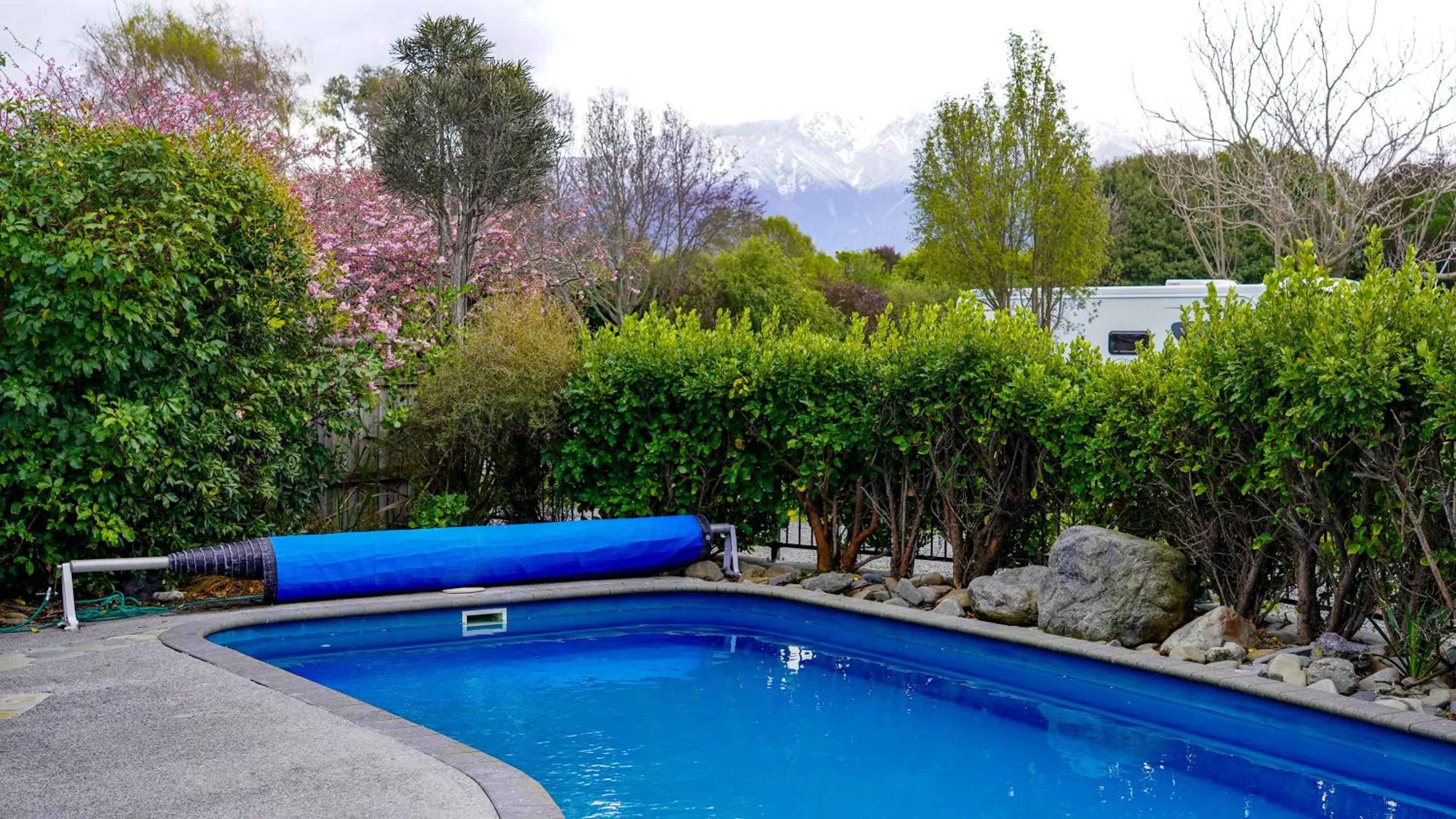 Spring in Alpine-Pacific Holiday Park