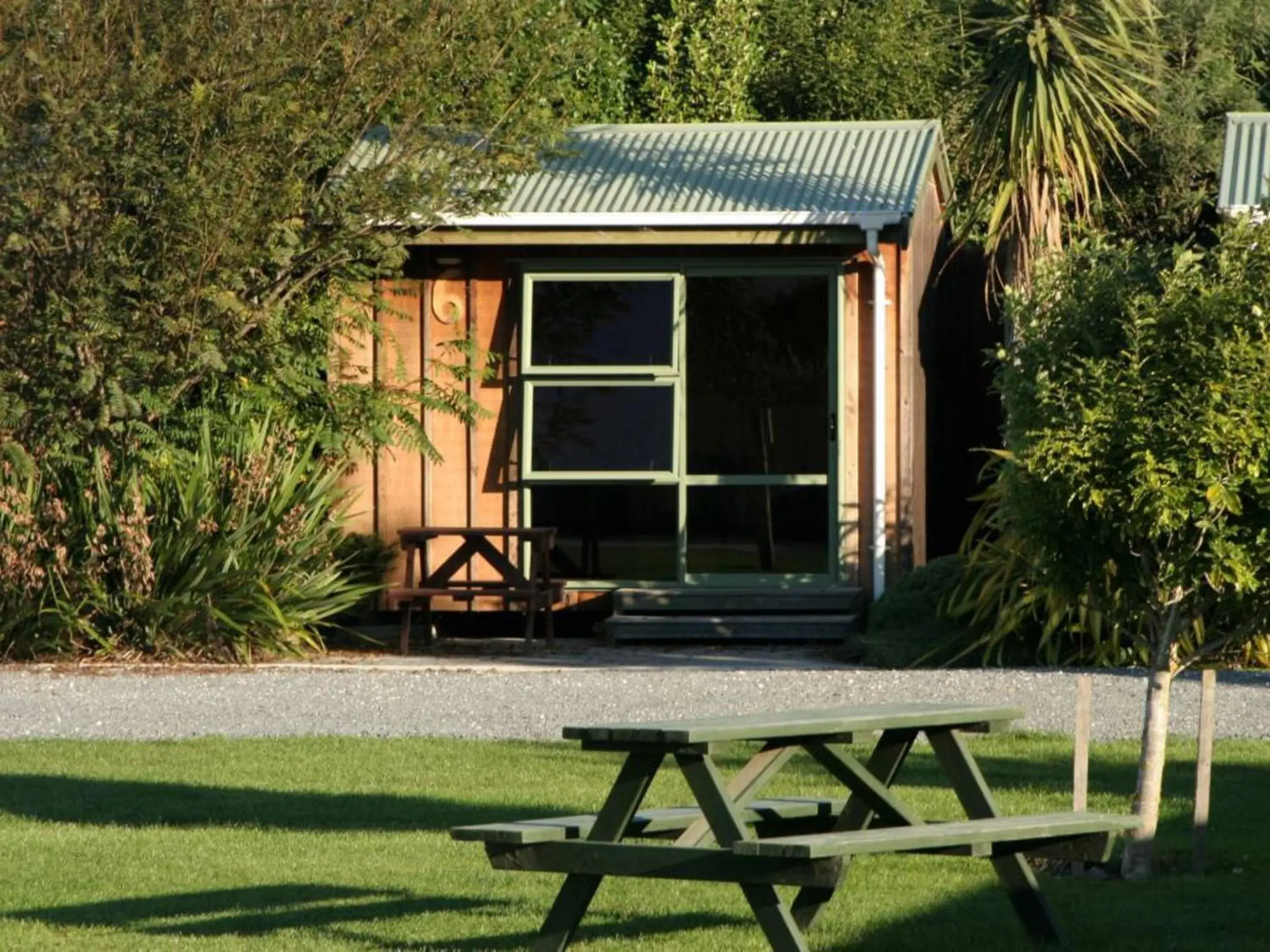 Standard Cabin with Shared Bathroom (2 People) in Alpine-Pacific Holiday Park Standard Cabin with Shared Bathroom (2 People) in Alpine-Pacific Holiday Park