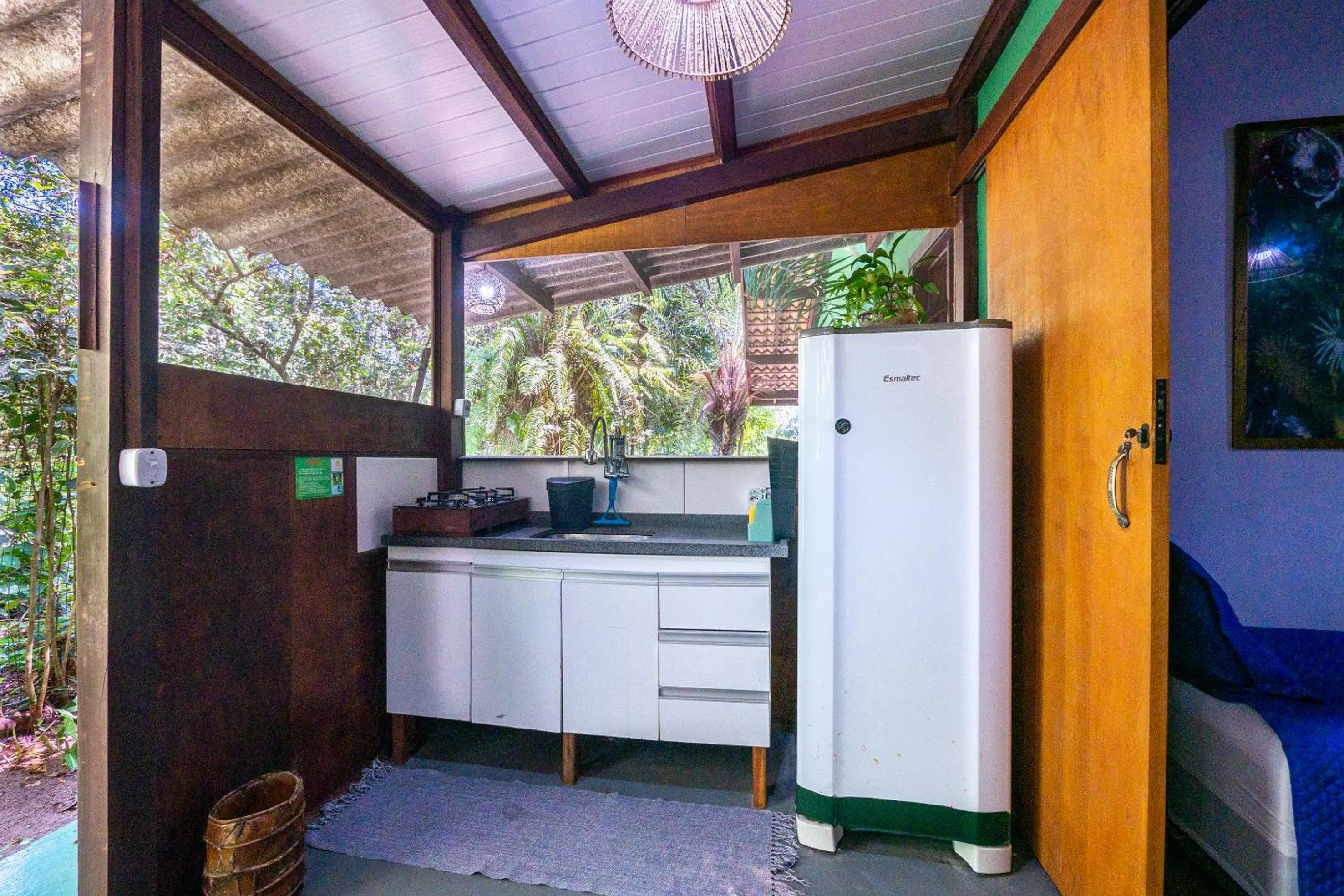 Kitchen or kitchenette in Recanto dos Pássaros Zen Apartamentos em meio de Natureza