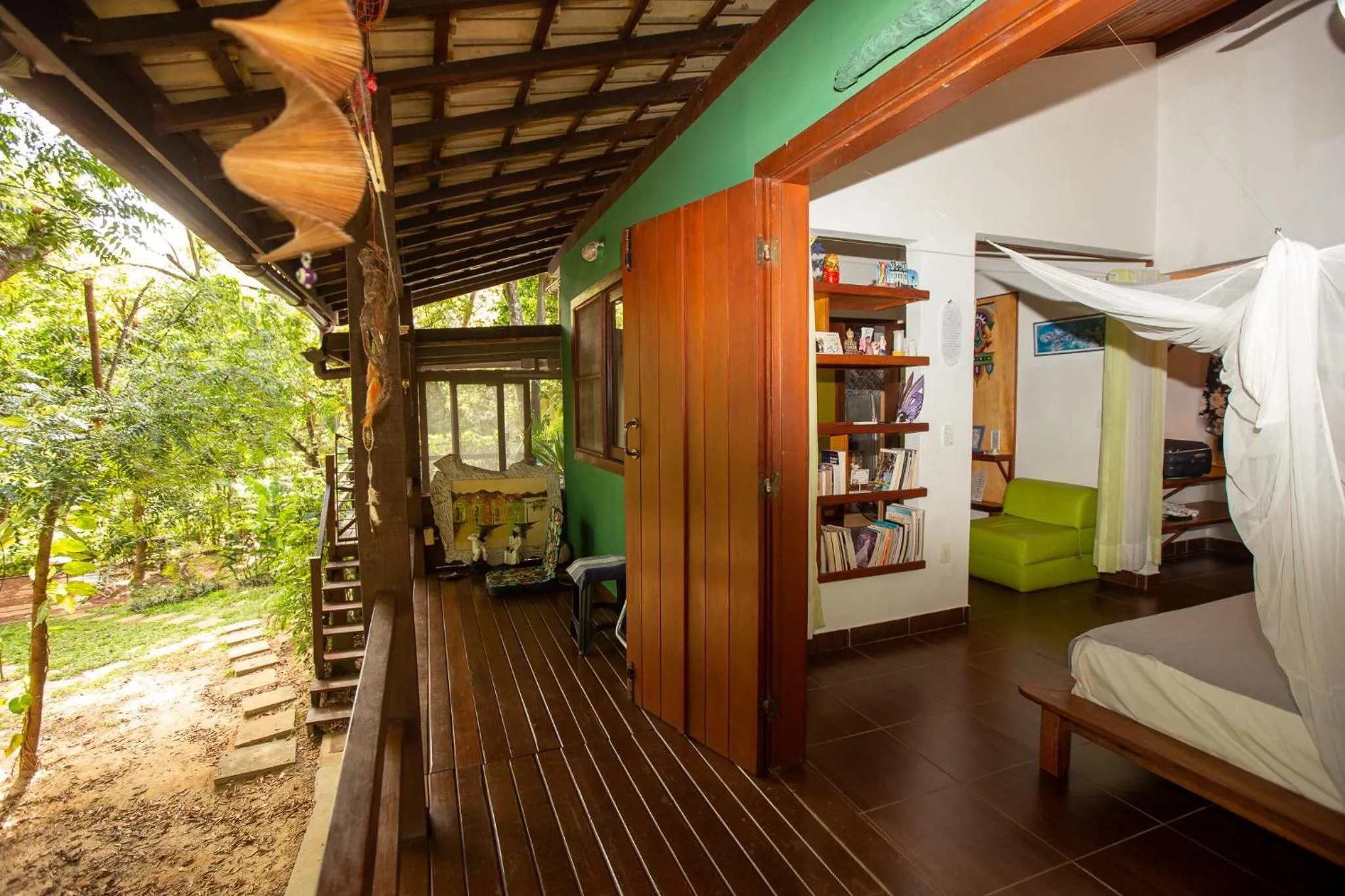 Balcony/Terrace in Recanto dos Pássaros Zen Apartamentos em meio de Natureza